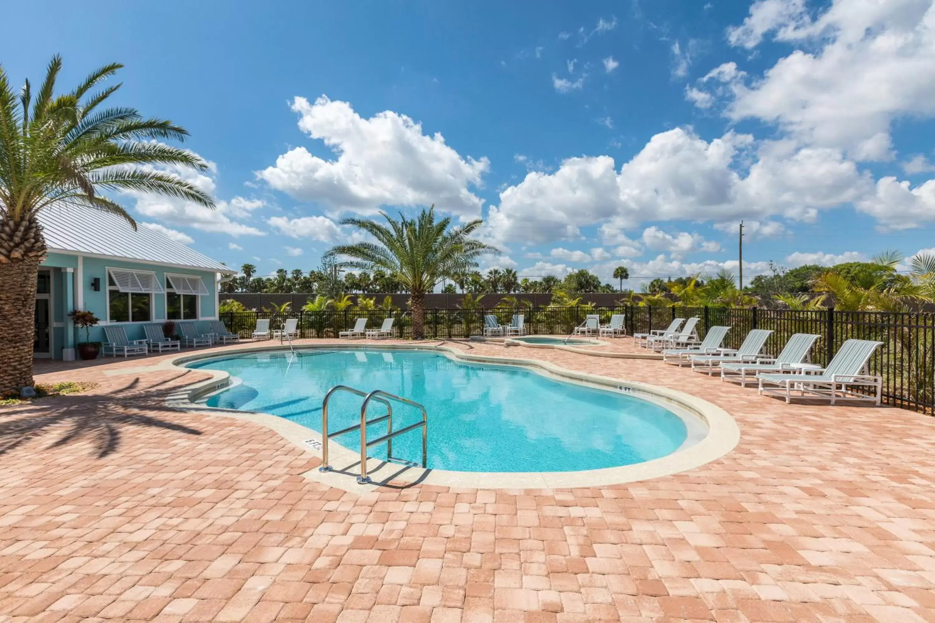 Three-Bedroom Townhouse in Cape Crossing Resort & Marina Three-Bedroom Townhouse in Cape Crossing Resort & Marina