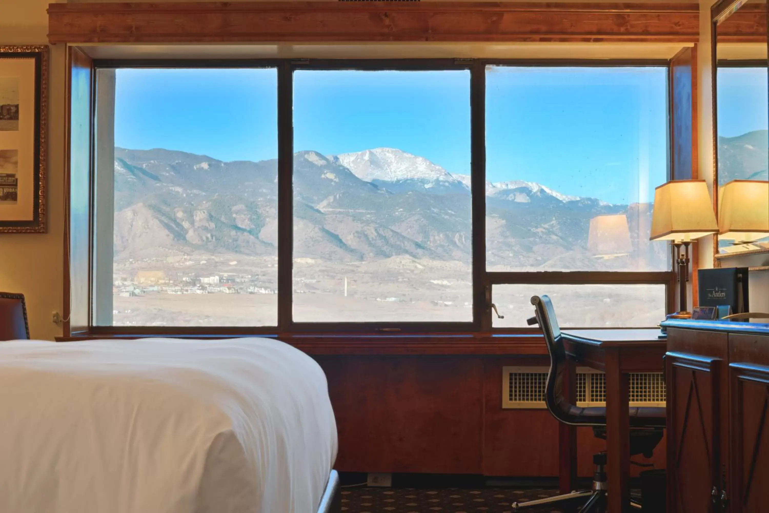 Bed, Mountain View in The Antlers, A Wyndham Hotel