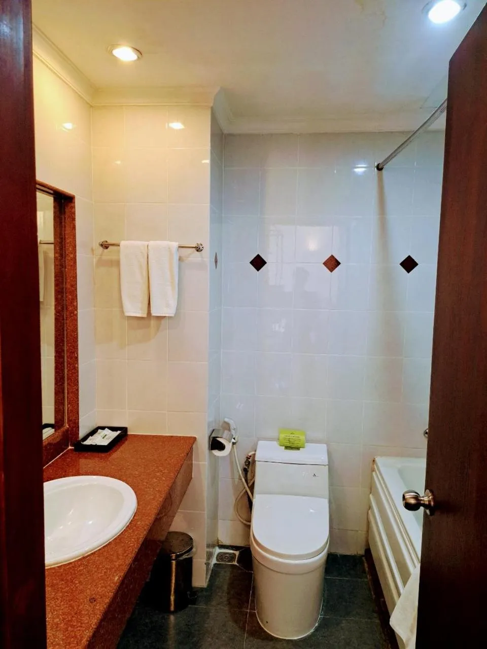 Toilet in Liberty 2 Hotel