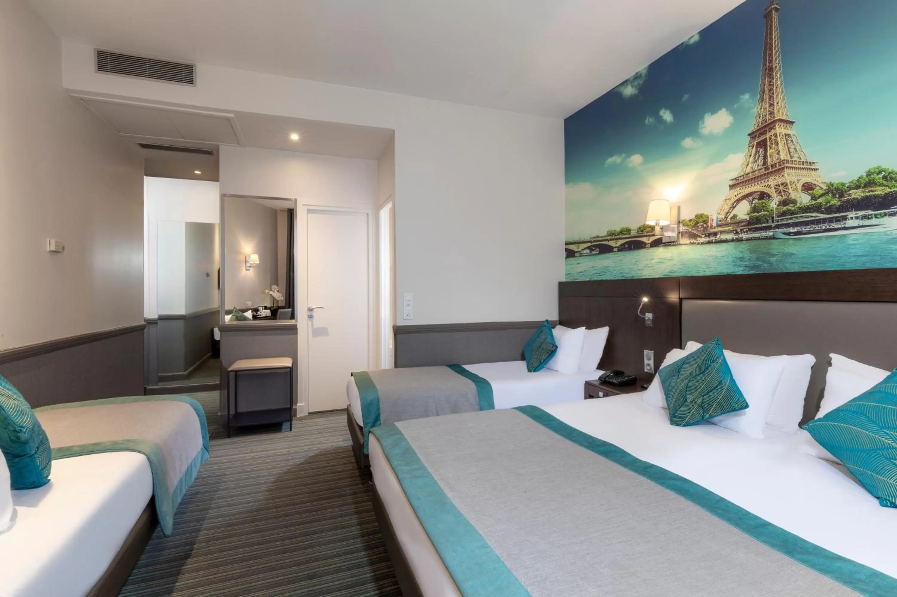 Bed in Elysées Ceramic