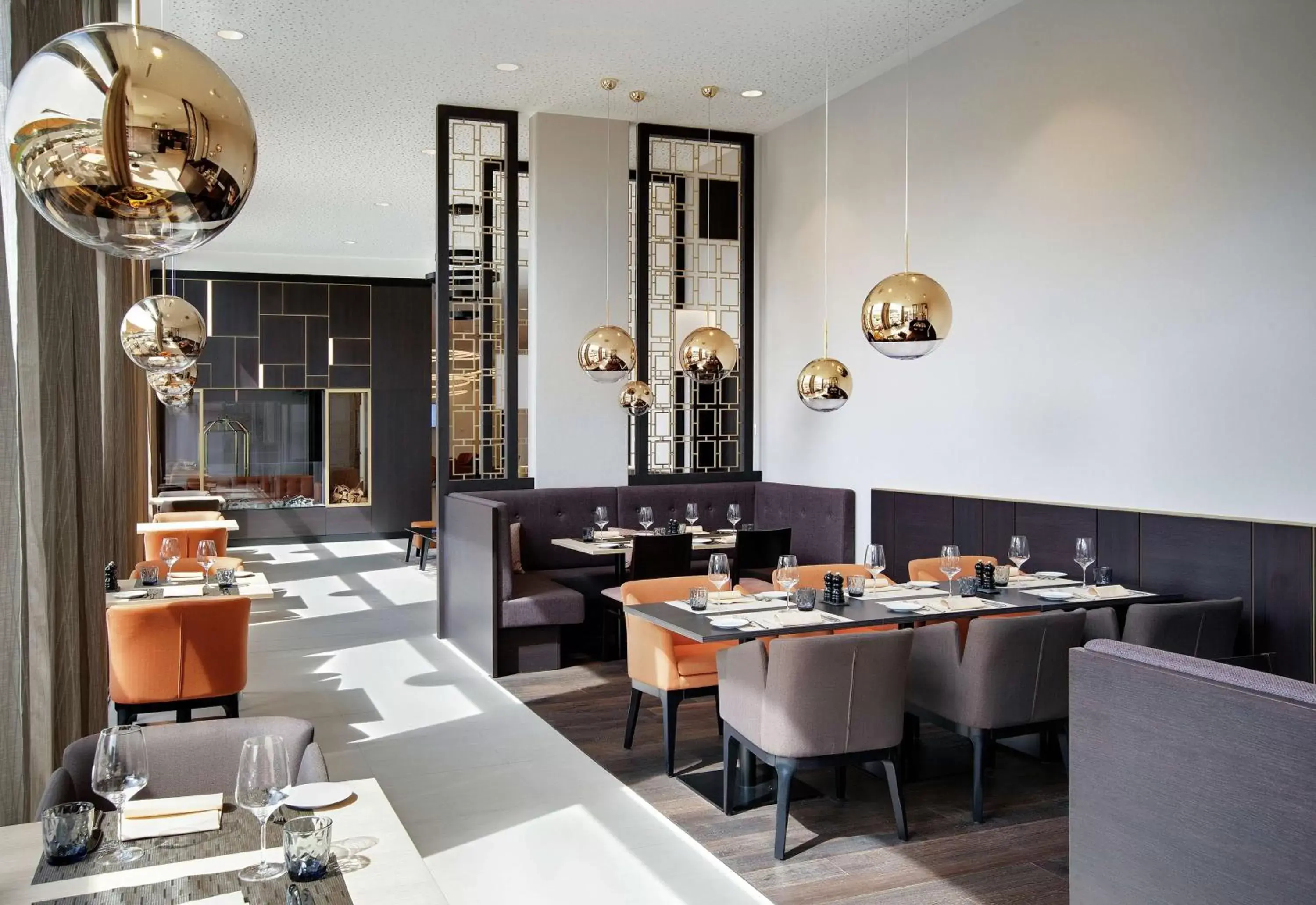 Lounge or bar, Restaurant/Places to Eat in Hilton Garden Inn Zurich Limmattal