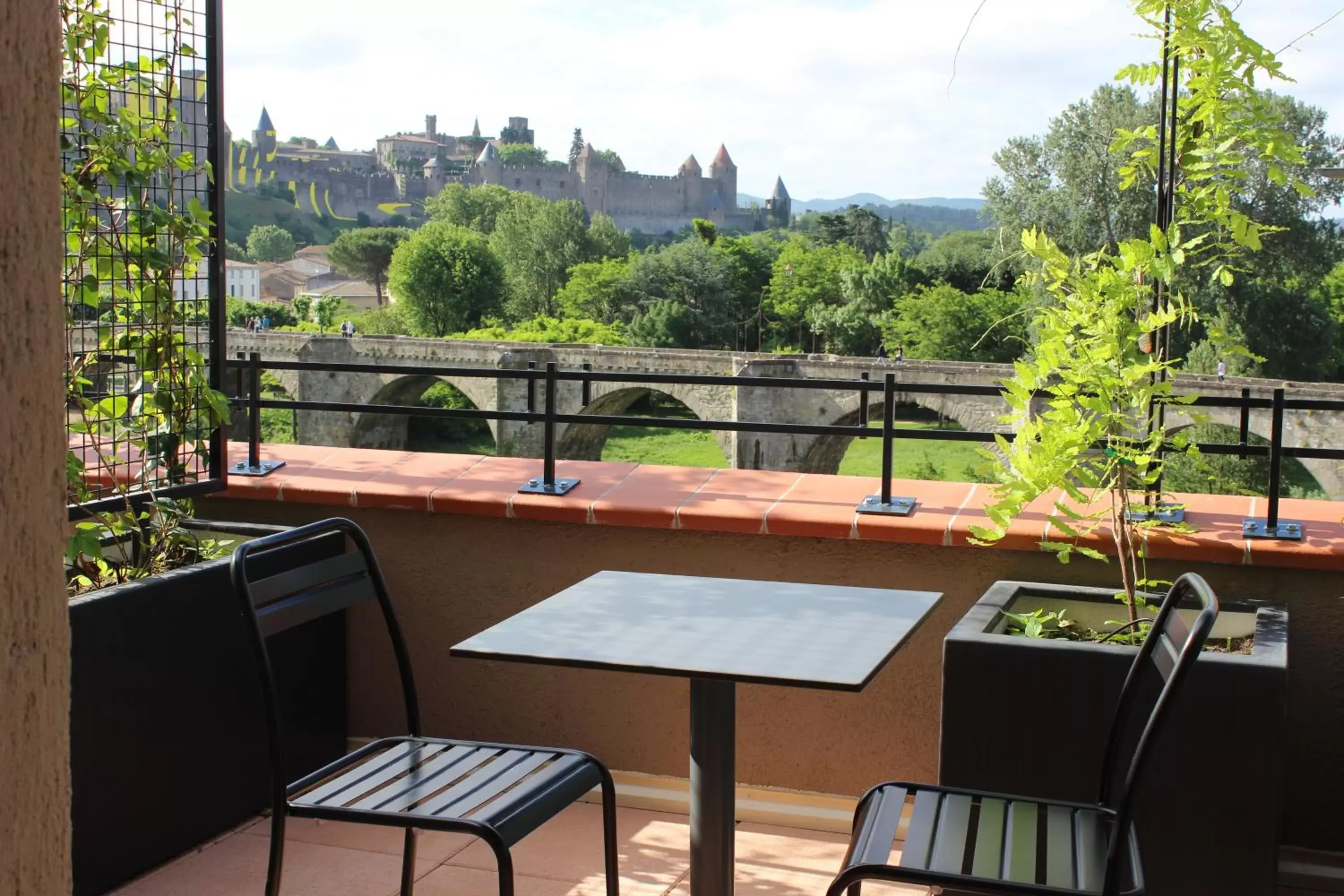 Patio, Balcony/Terrace in SOWELL HOTELS Les Chevaliers