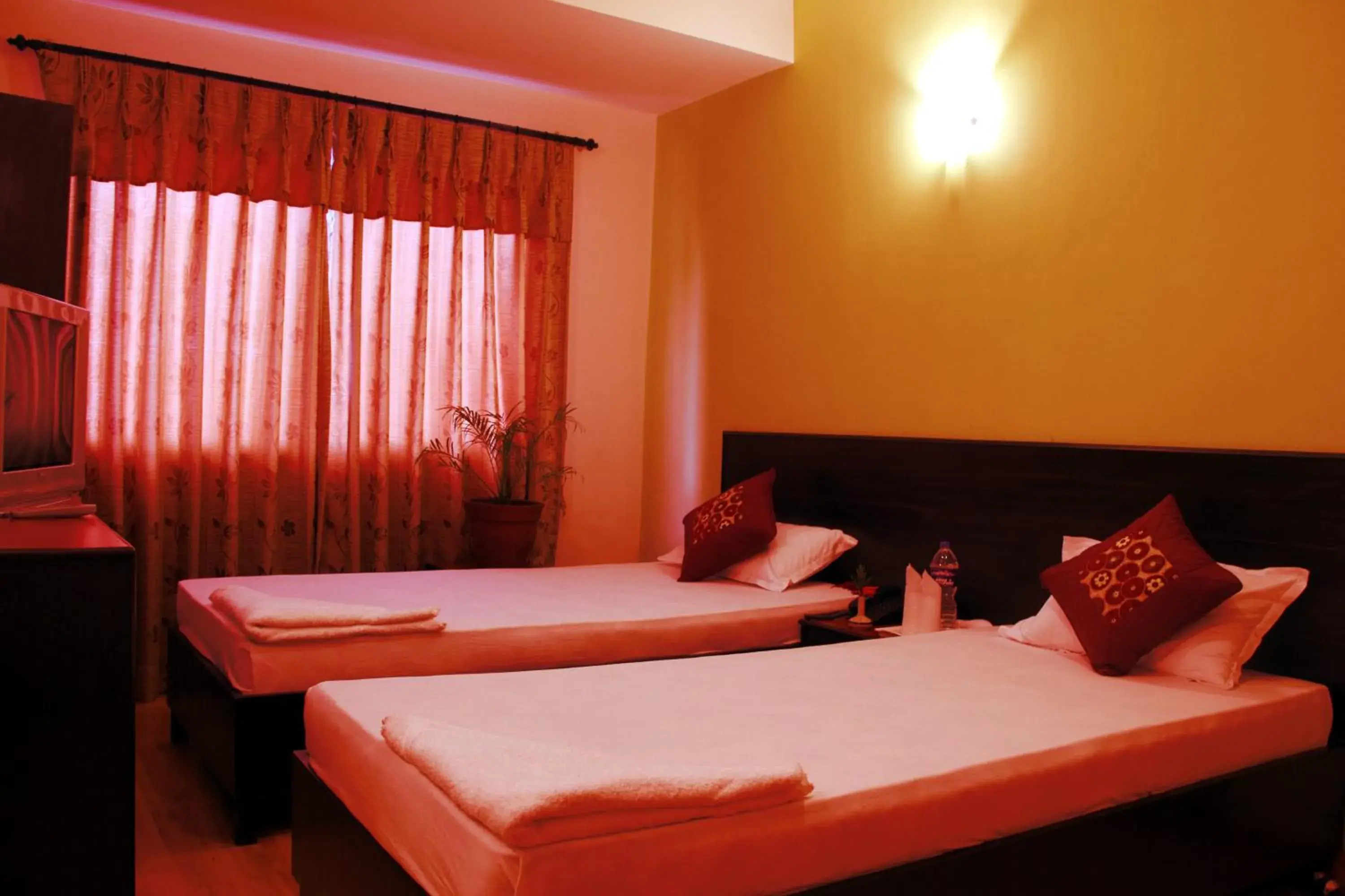 Bed in Cascade Hotel