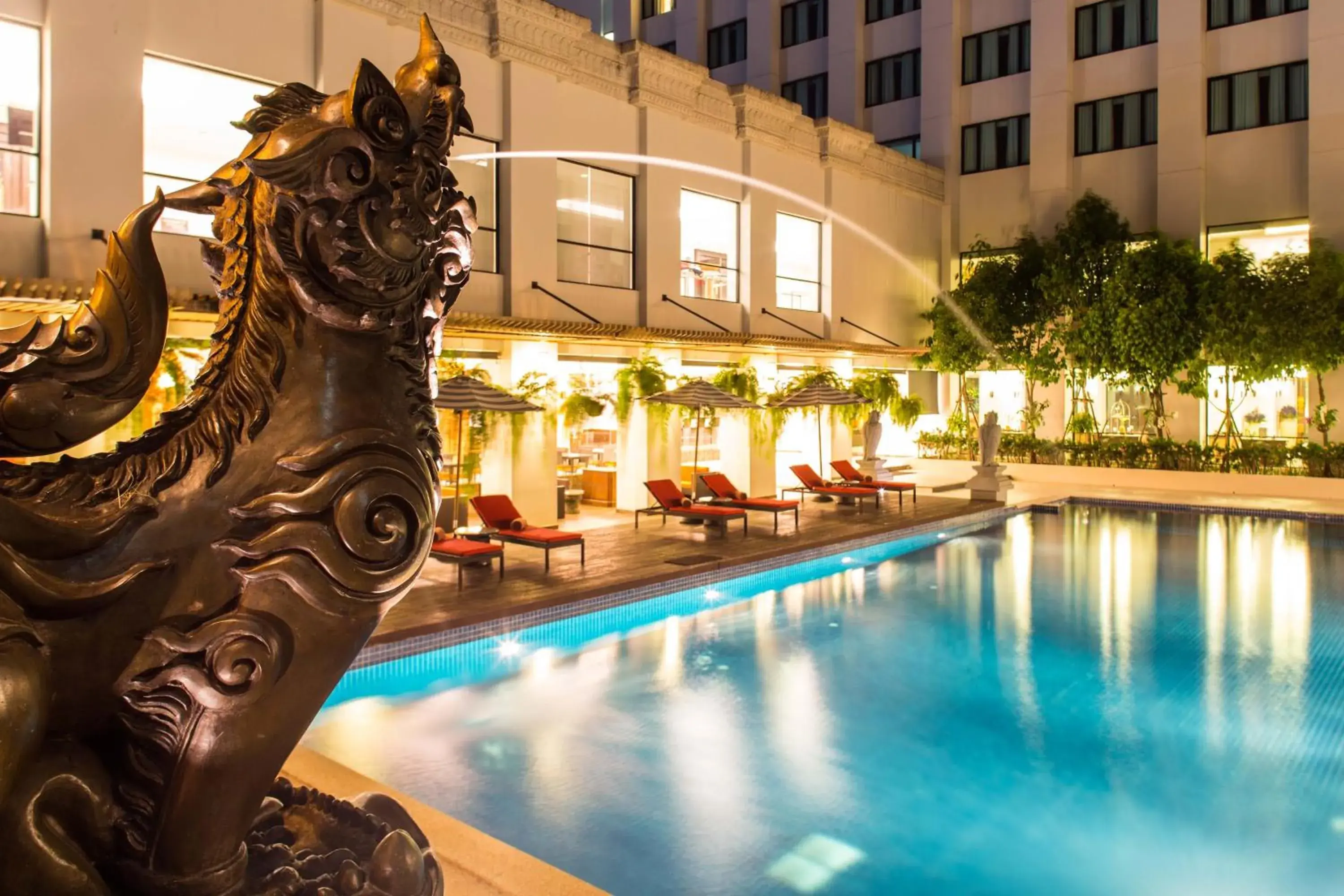 Property building in Mida Grande Hotel Dhavaravati Nakhon Pathom - SHA PLUS Property building in Mida Grande Hotel Dhavaravati Nakhon Pathom - SHA PLUS