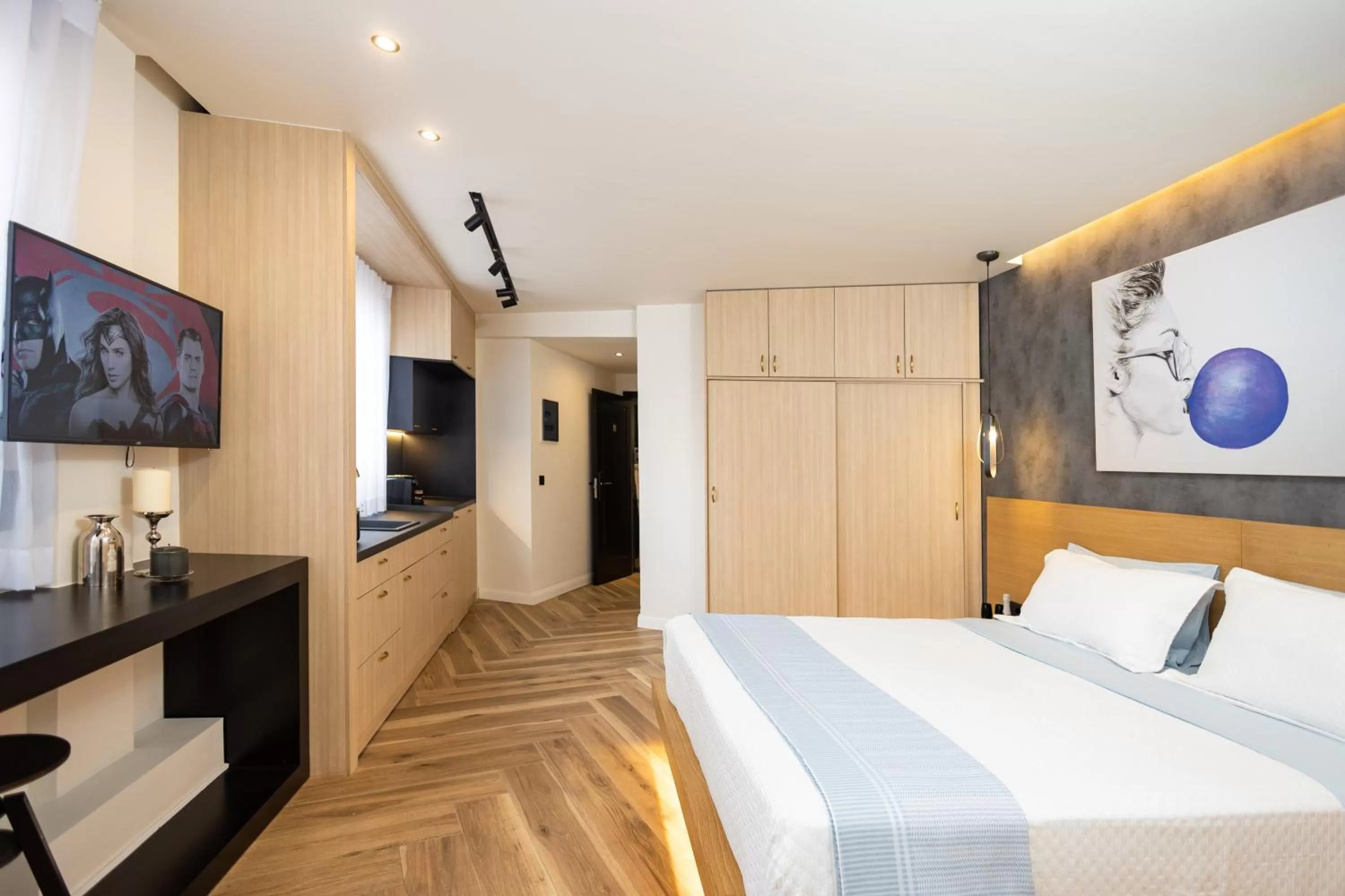 Bedroom, Bed in Triple A - Apartments Accommodation in Prime Location (Between Monastiraki & Syntagma Square)