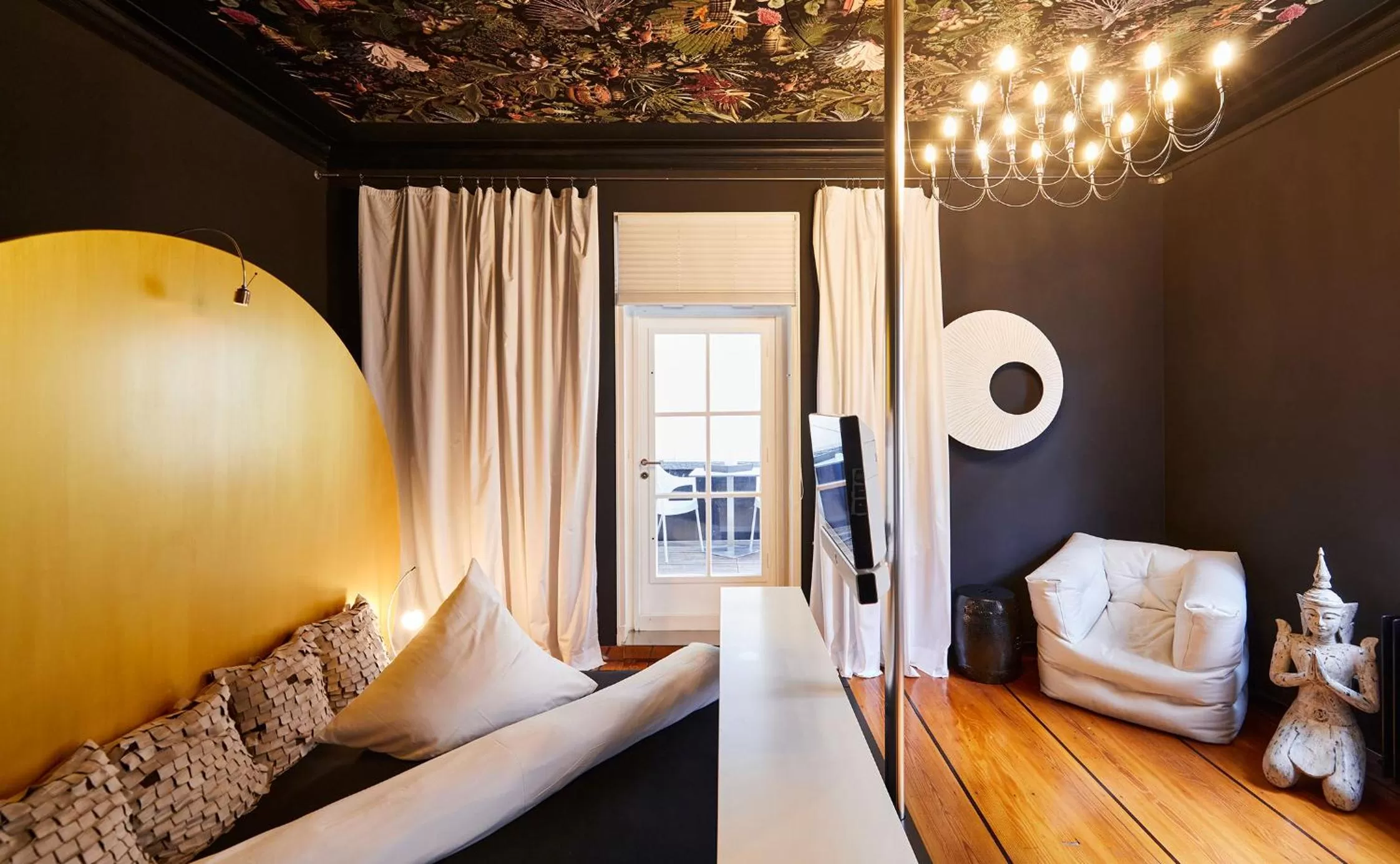 Photo of the whole room in Der Zauberlehrling