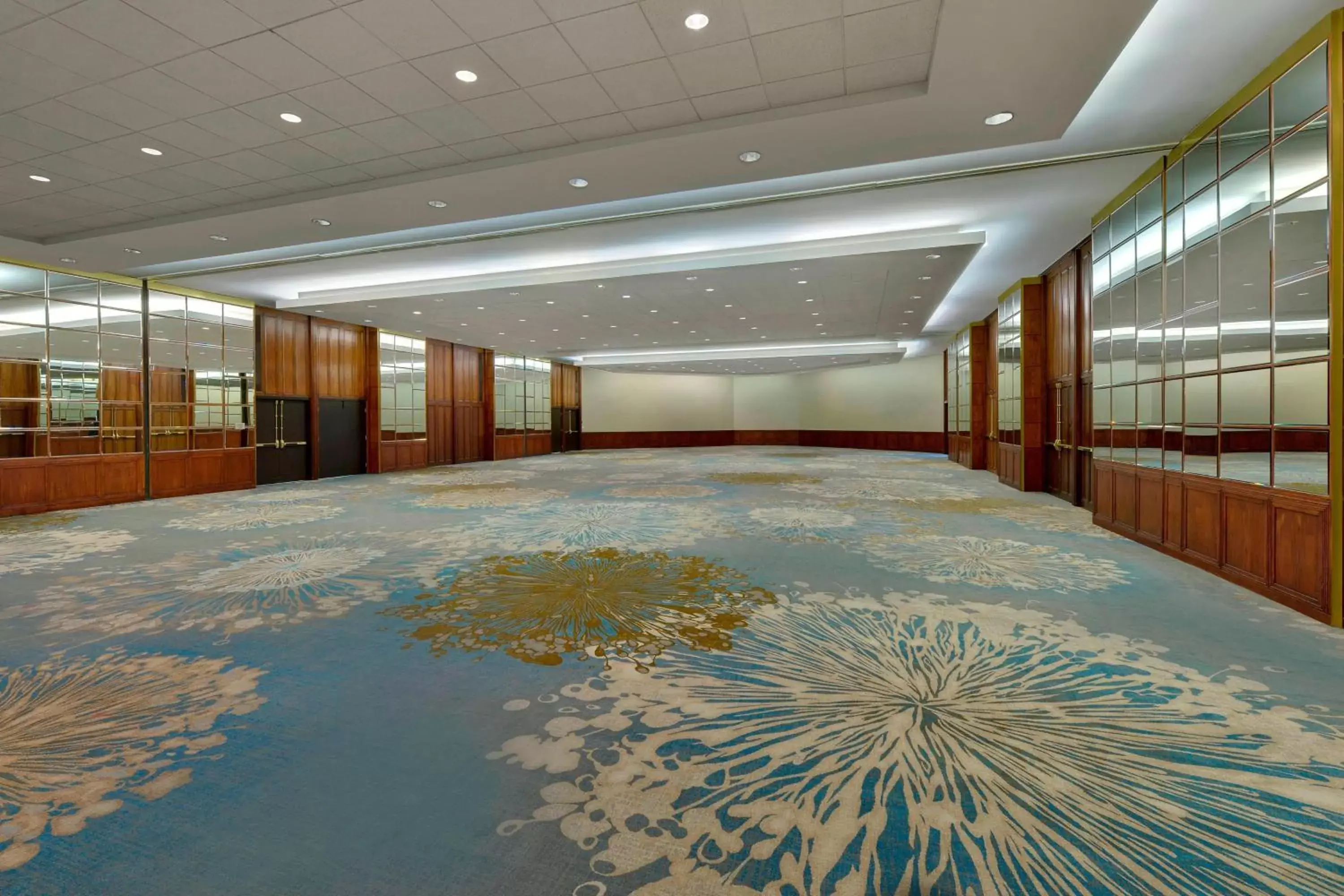 Meeting/conference room in The Westin Harbour Castle, Toronto