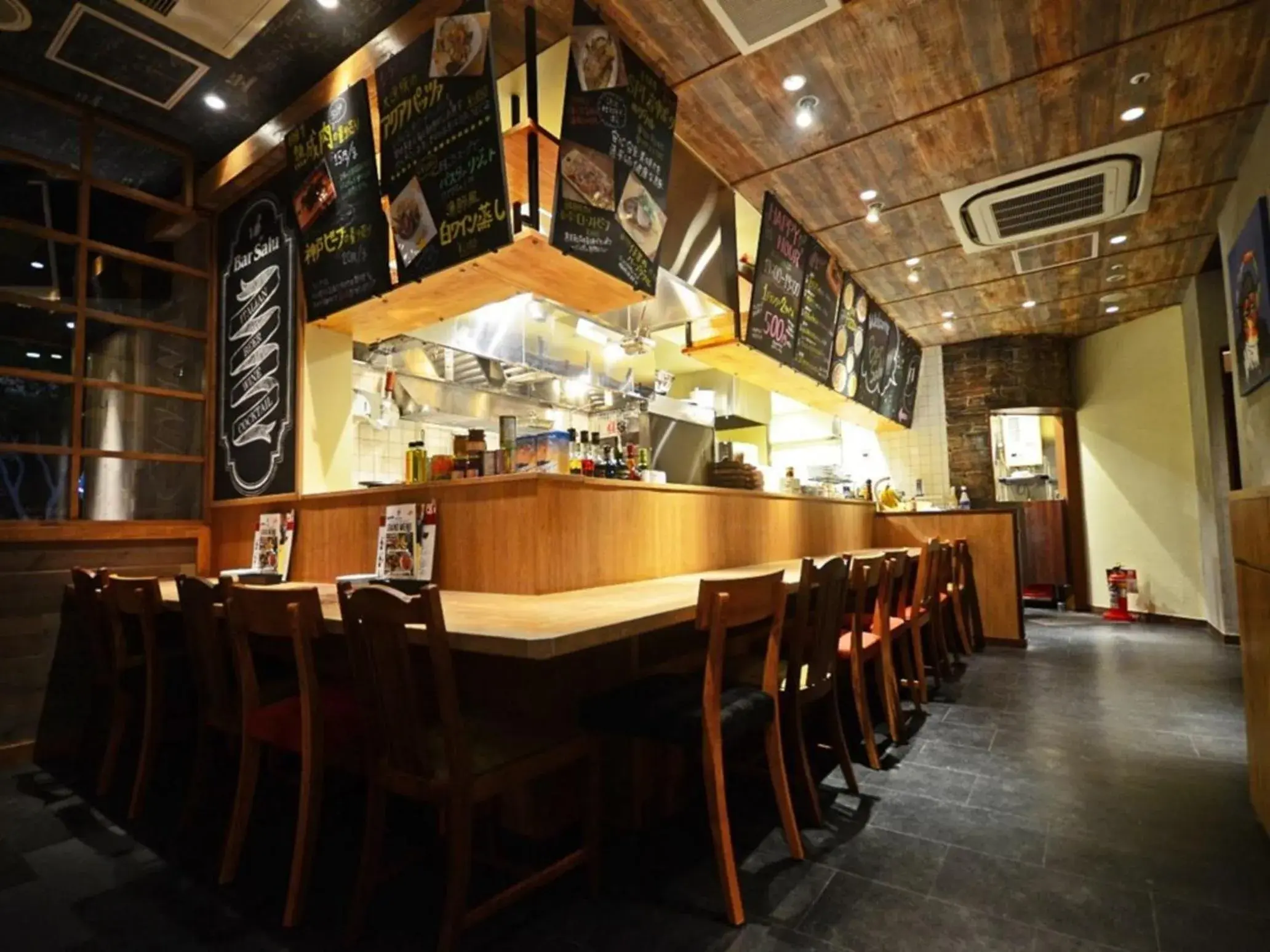 Restaurant/Places to Eat in Via Inn Tokyo Oimachi