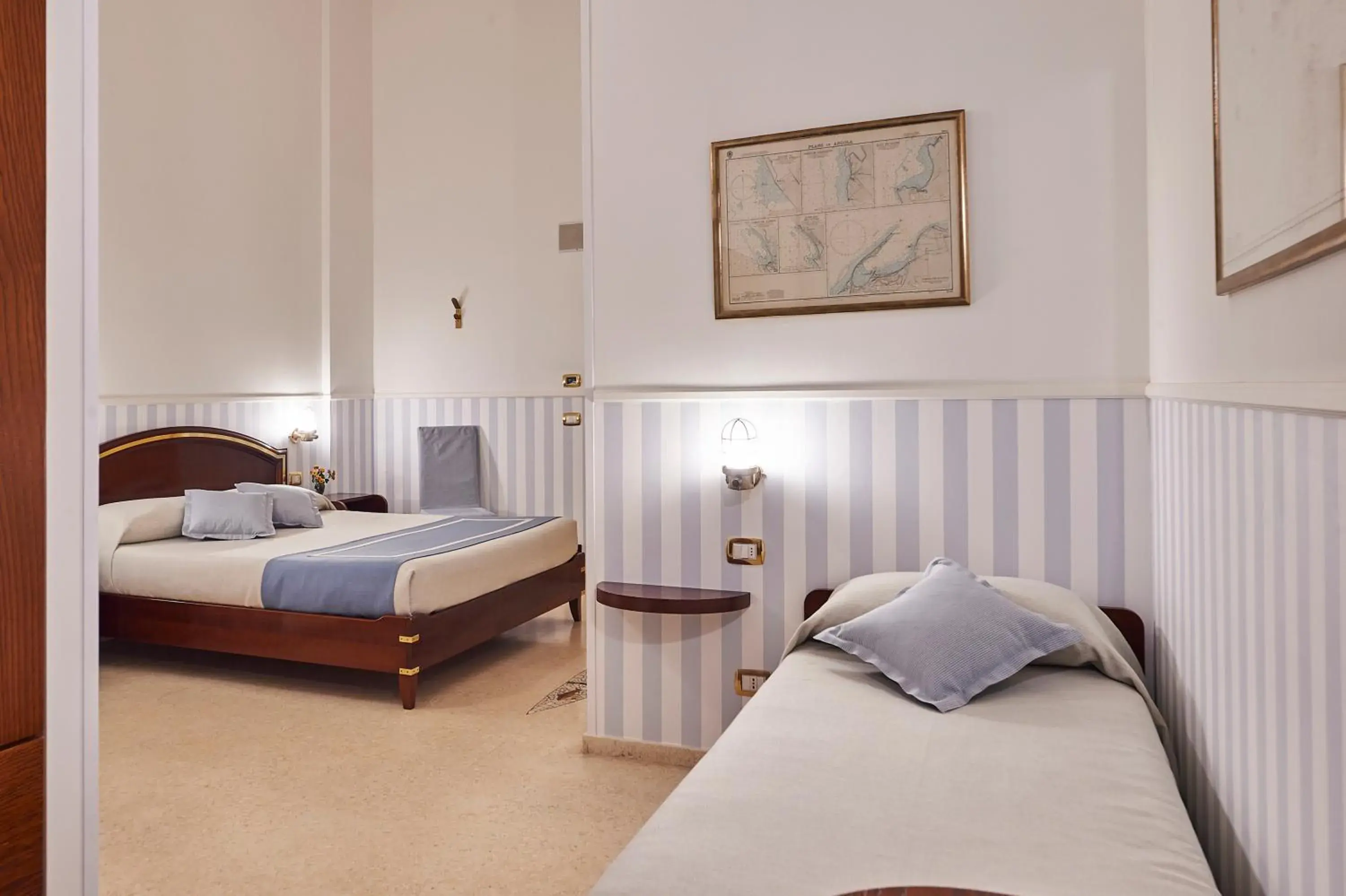 Bed in Corte Di Nettuno - CDSHotels