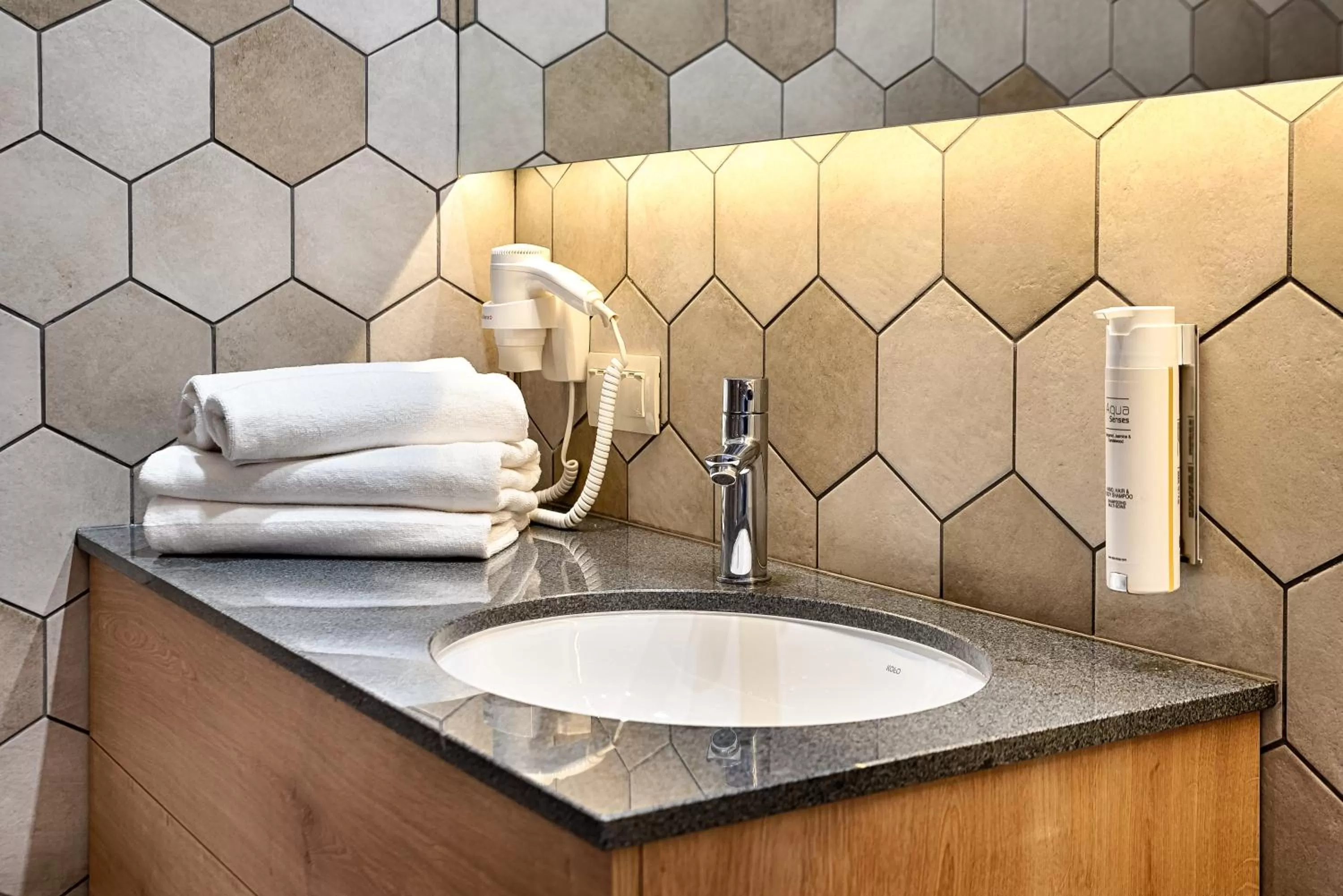 Bathroom in Citi Hotel's Łódź