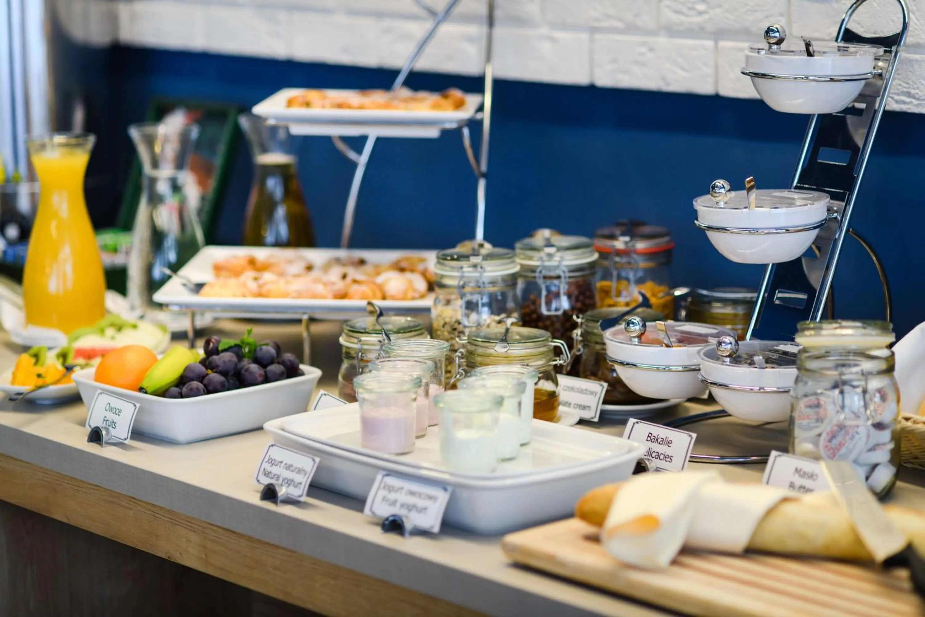 Restaurant/places to eat in Best Western Hotel Jurata