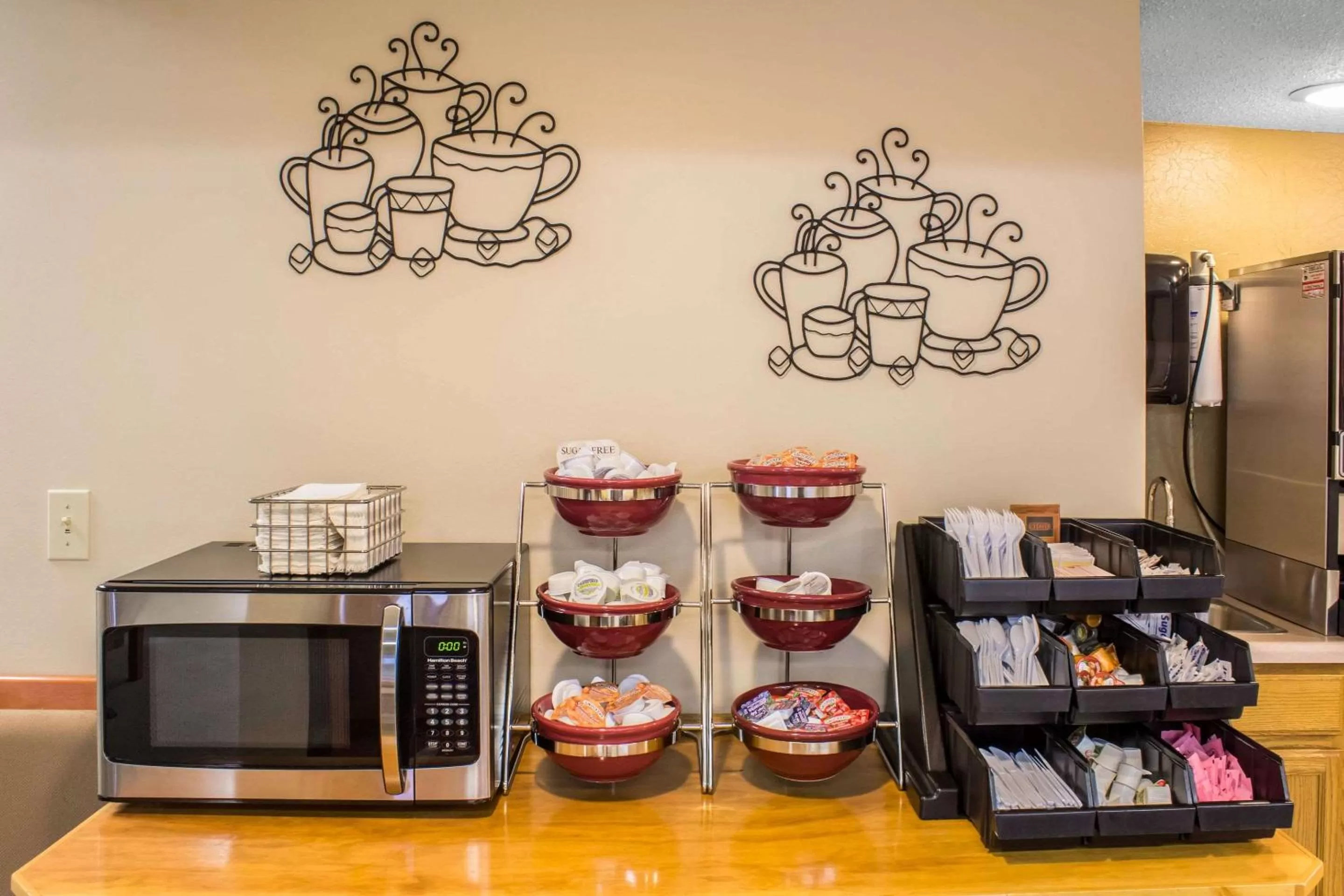 Restaurant/places to eat in Econo Lodge