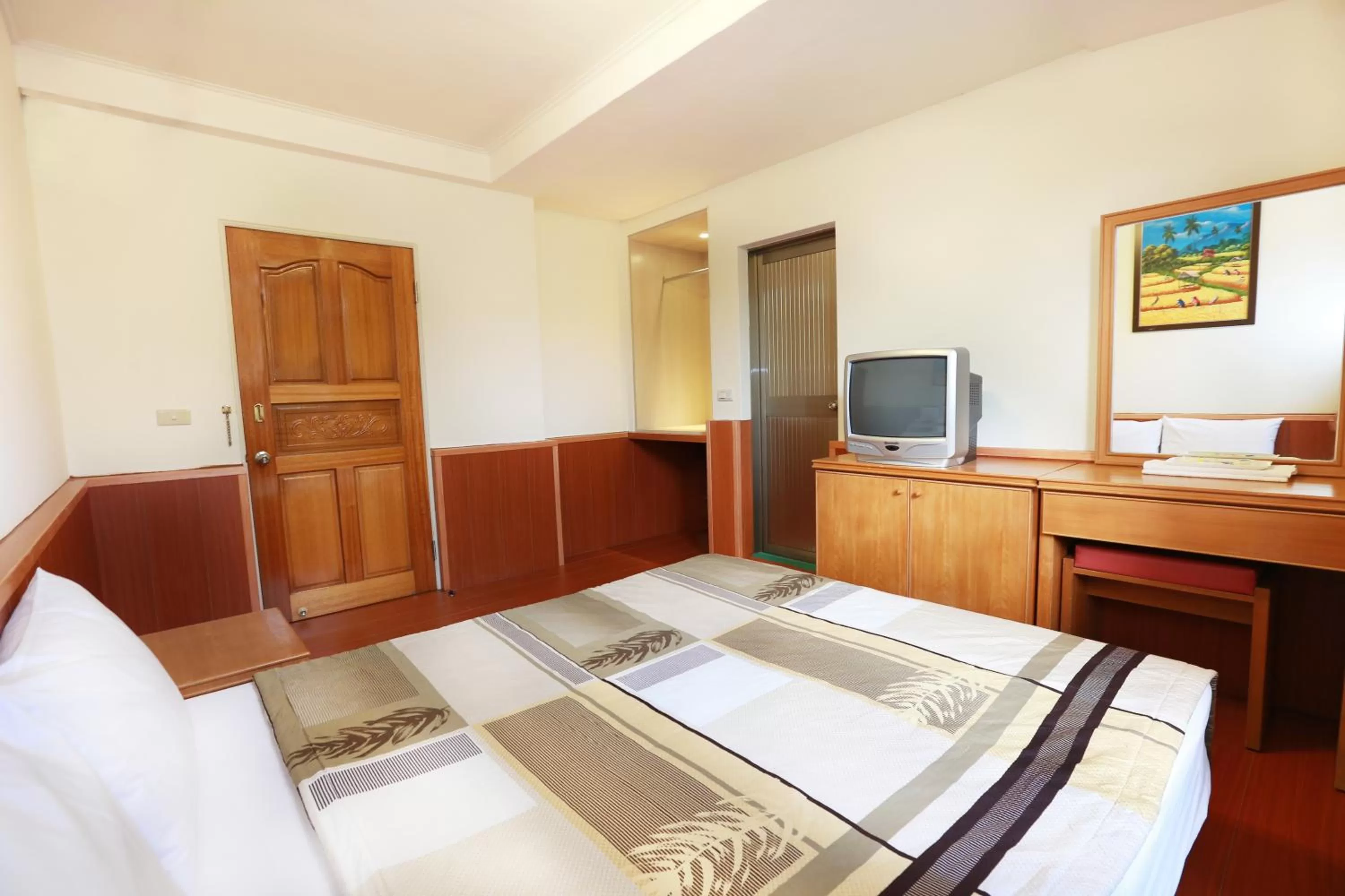 Photo of the whole room, TV/Entertainment Center in Yuan-Yee Homestay