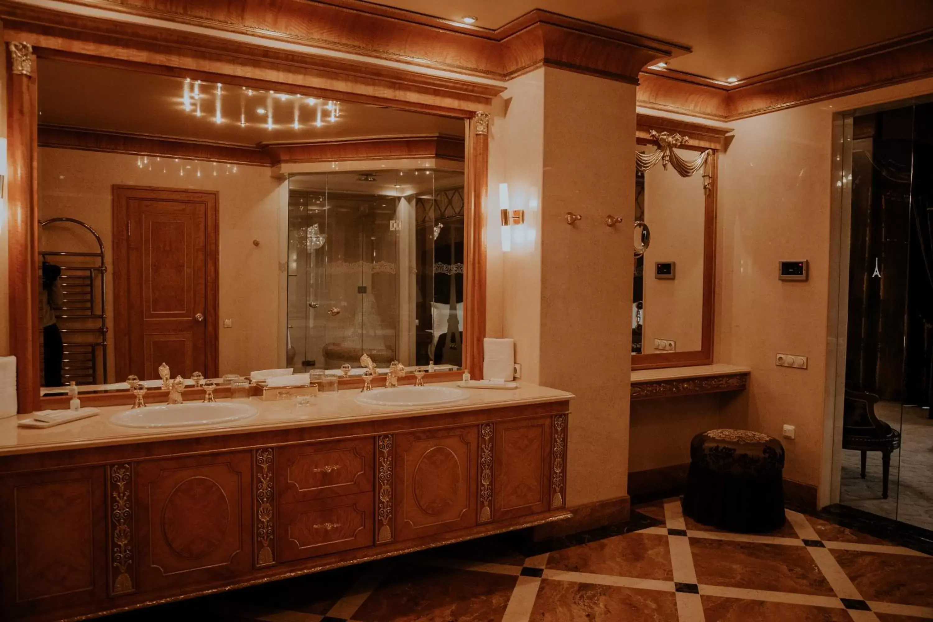 Bathroom in Royal Casino SPA & Hotel Resort