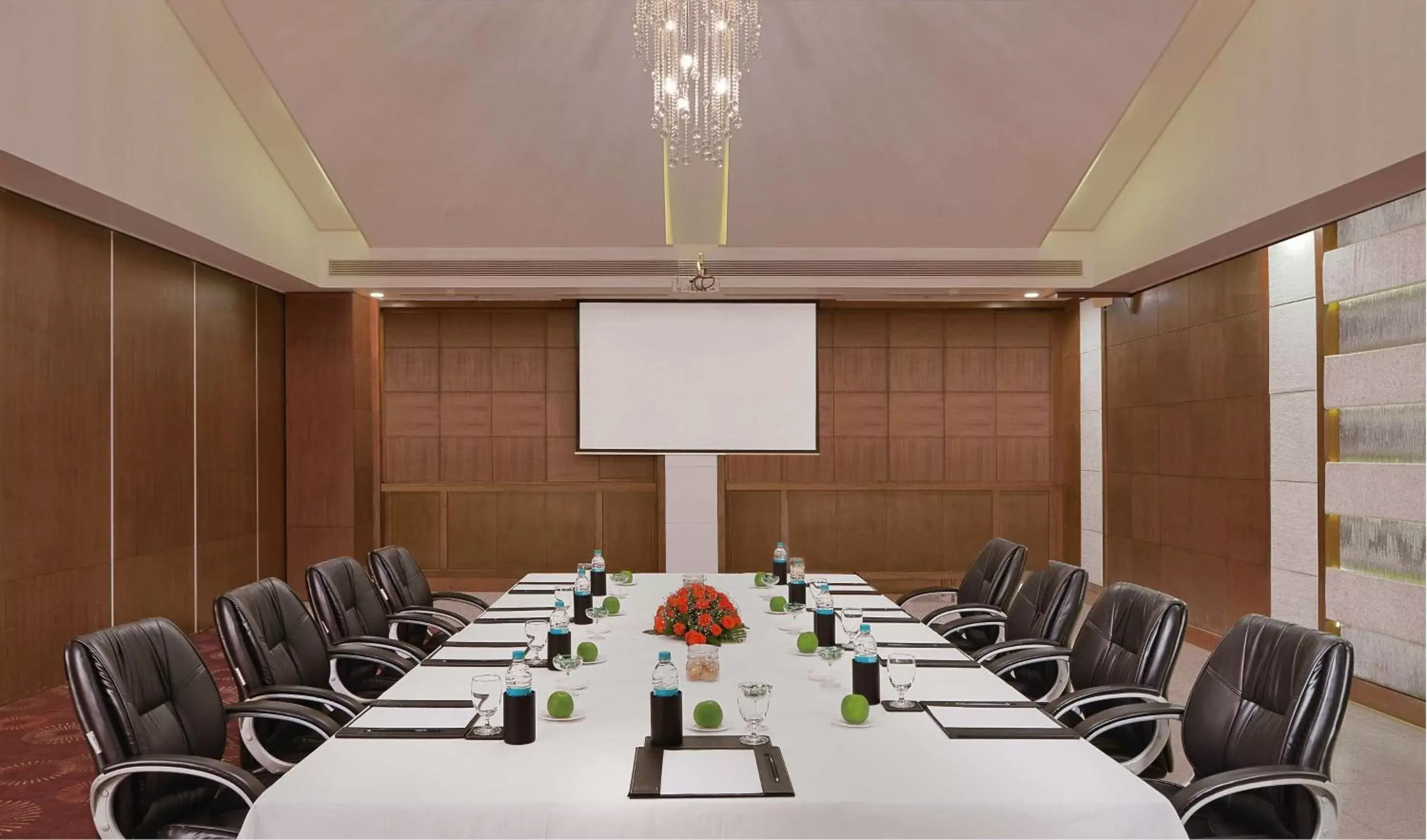 Meeting/conference room in Country Inn & Suites by Radisson, Goa Candolim