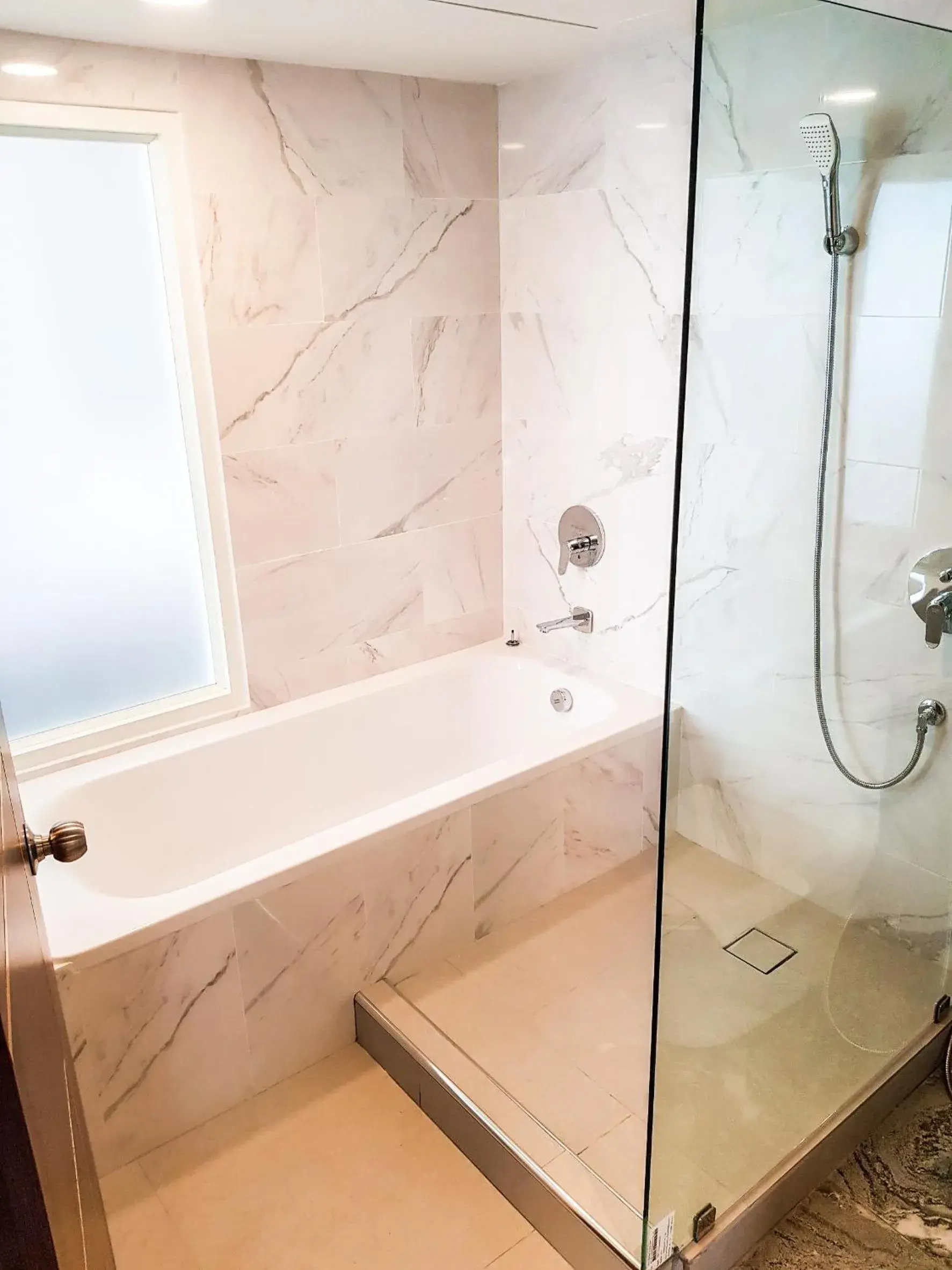 Bathroom in Phayao Gateway Hotel