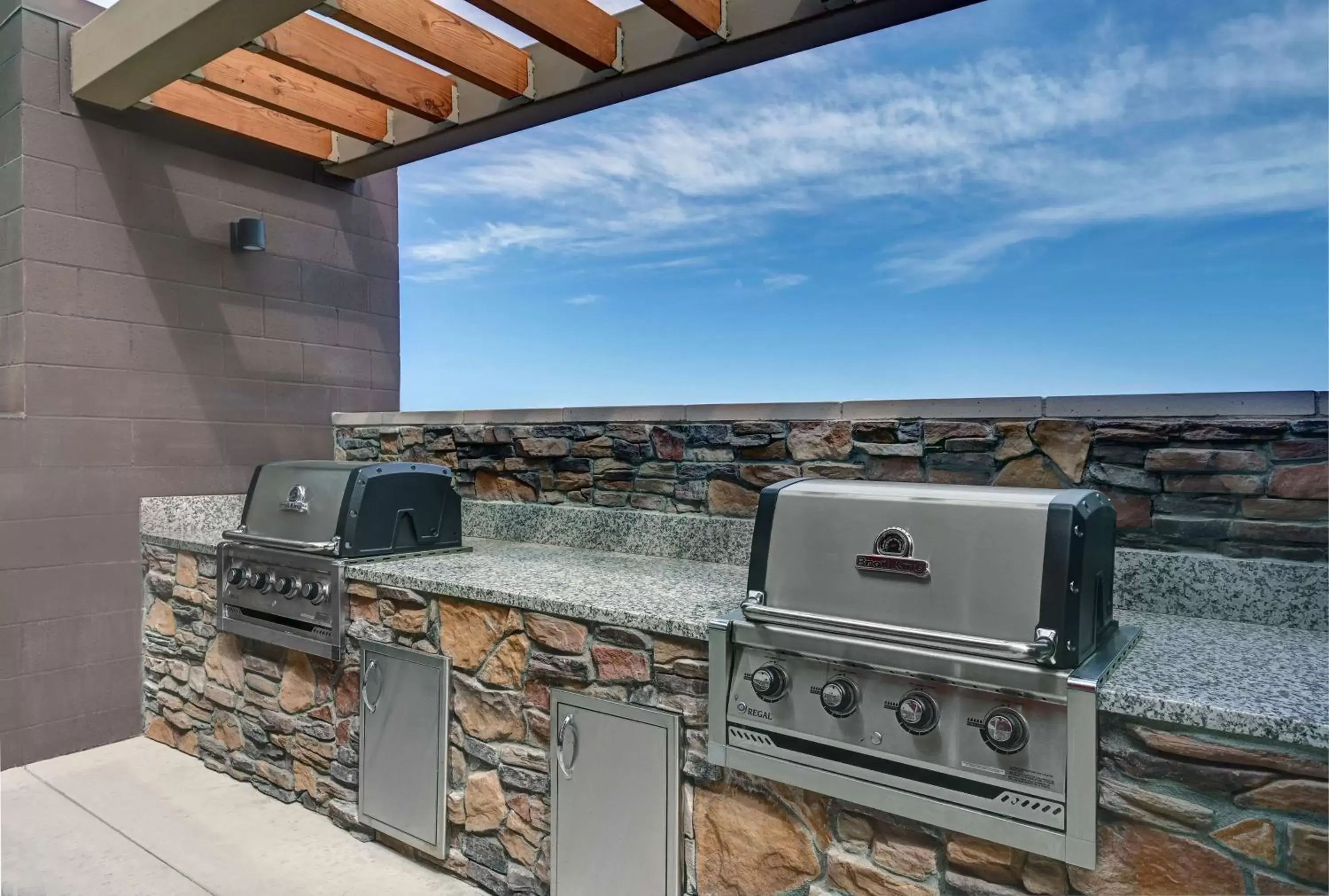 Property building, BBQ Facilities in Home2 Suites By Hilton Tracy, Ca