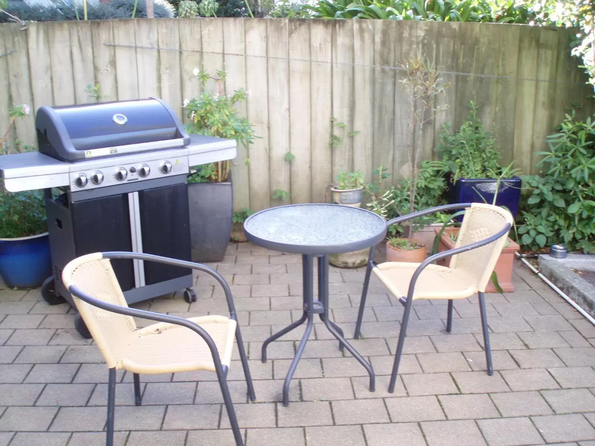 BBQ facilities in Fernhill Motor Lodge