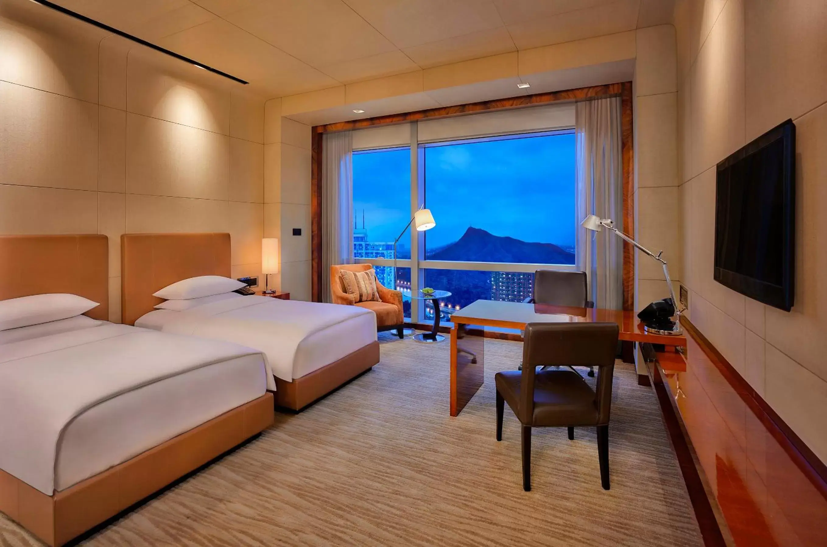 Bedroom in Grand Hyatt Shenzhen