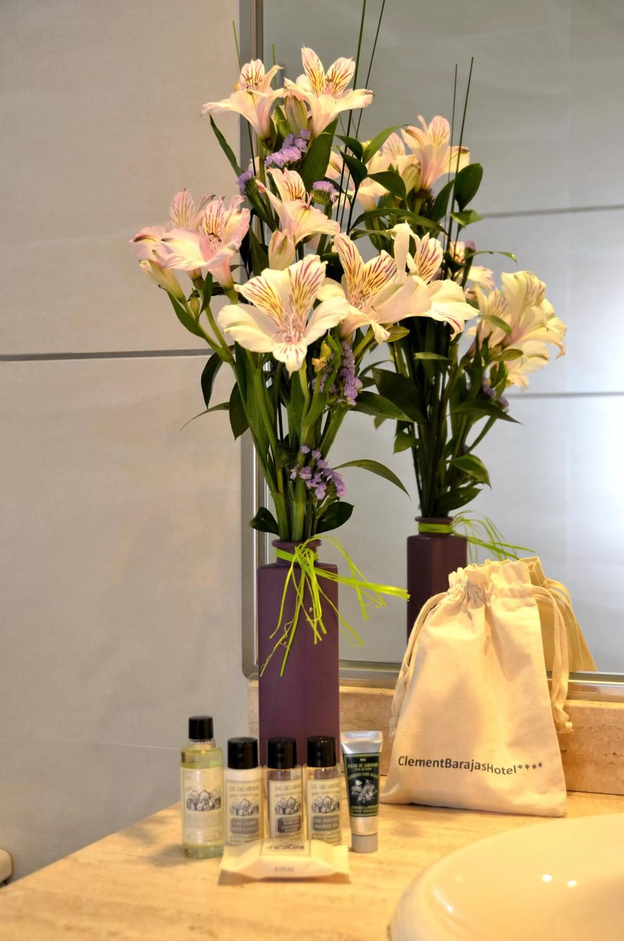 Decorative detail in Clement Barajas