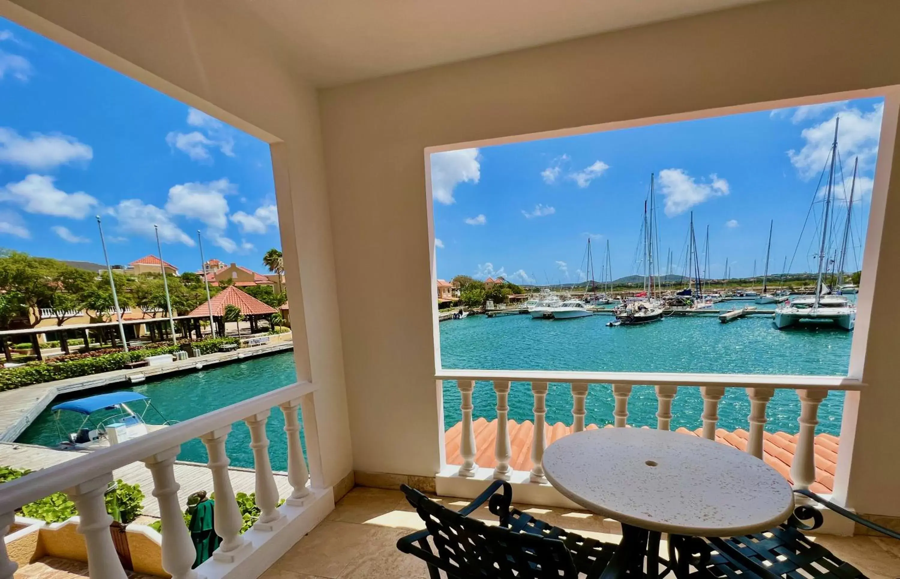 Balcony/Terrace in Harbour Village Beach Club