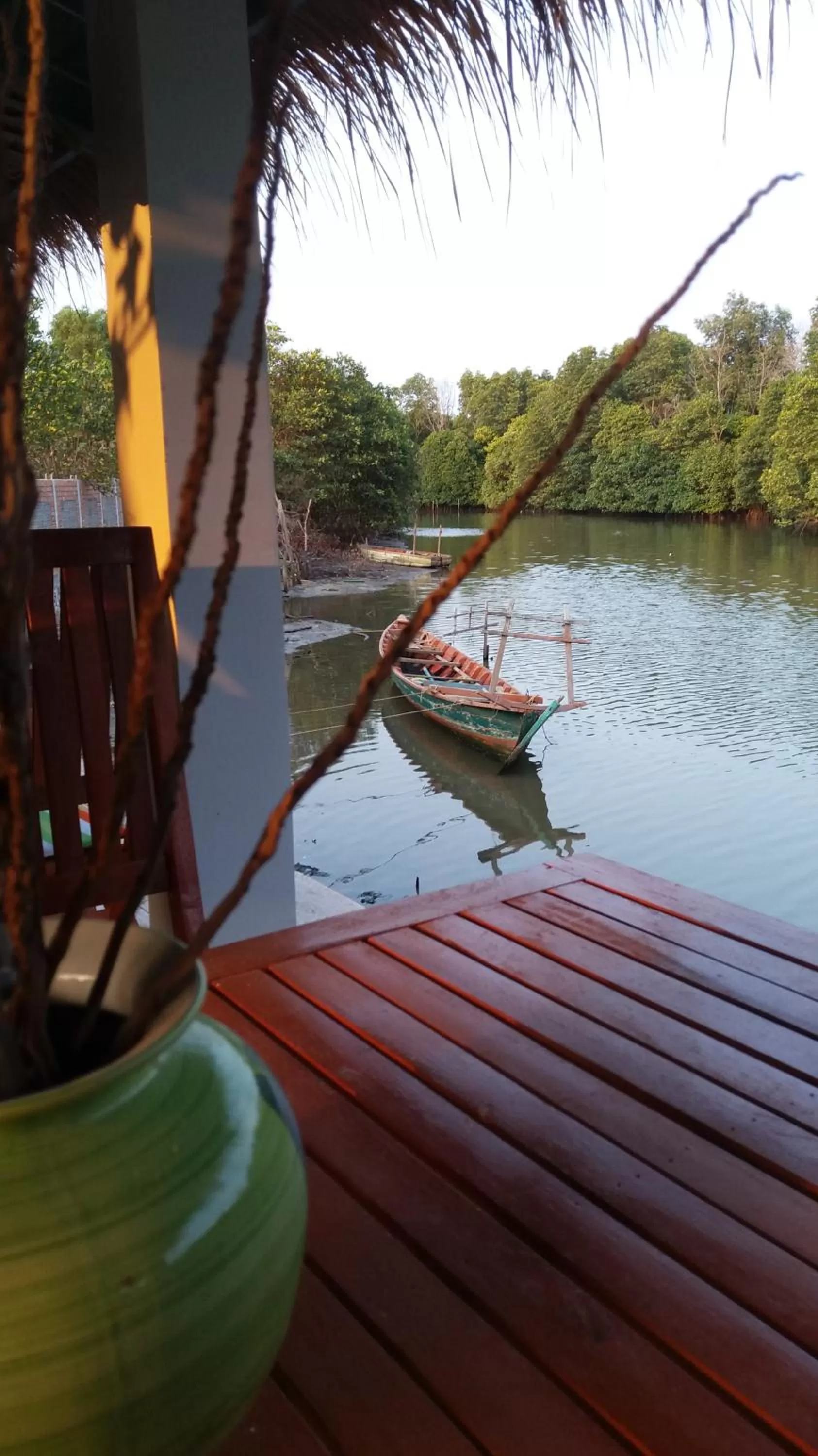 Lake view in Spayhiti