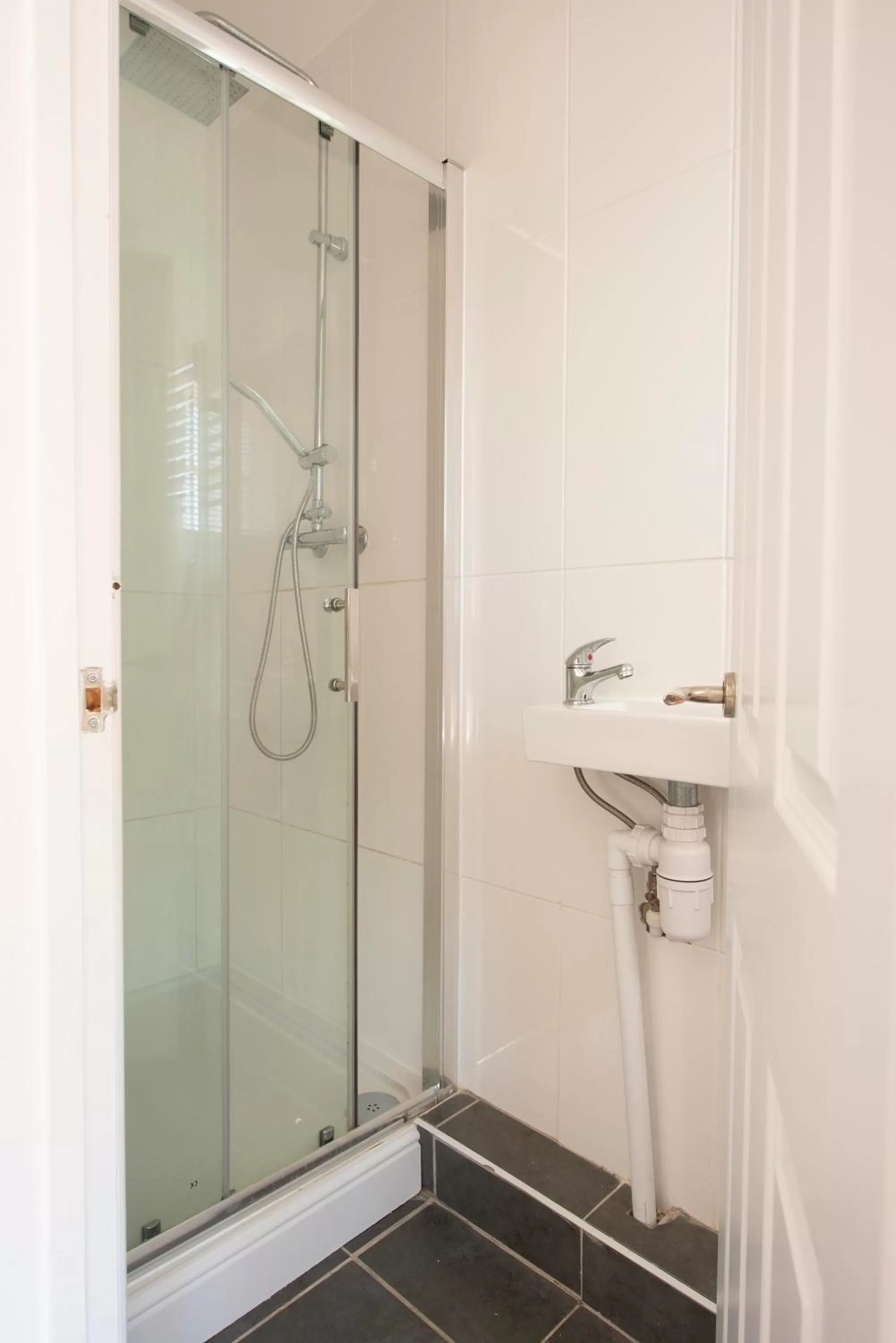 Bathroom in The Royal Burnham Yacht Club