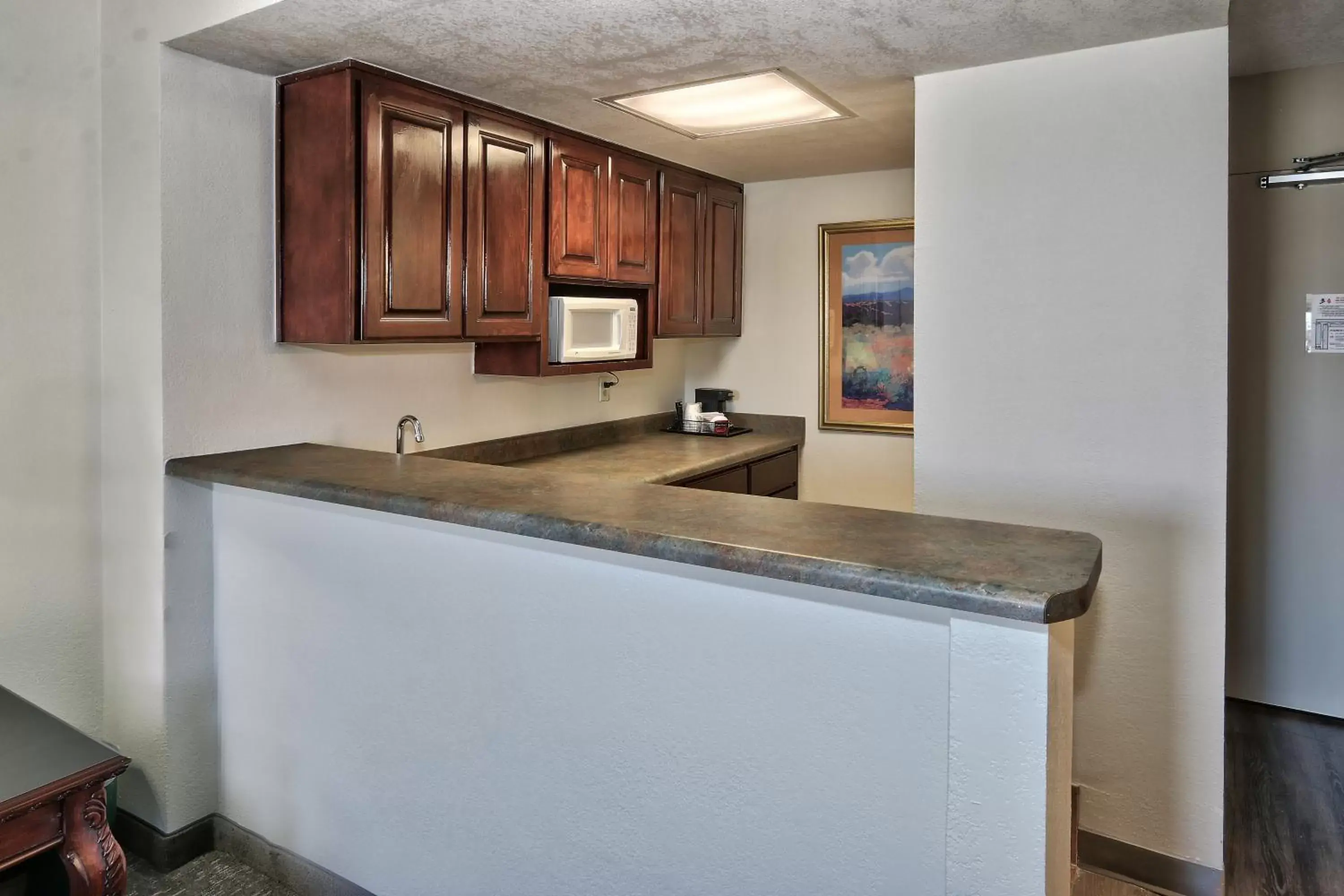 Kitchen or kitchenette, Kitchen/Kitchenette in Ramada by Wyndham Albuquerque Midtown