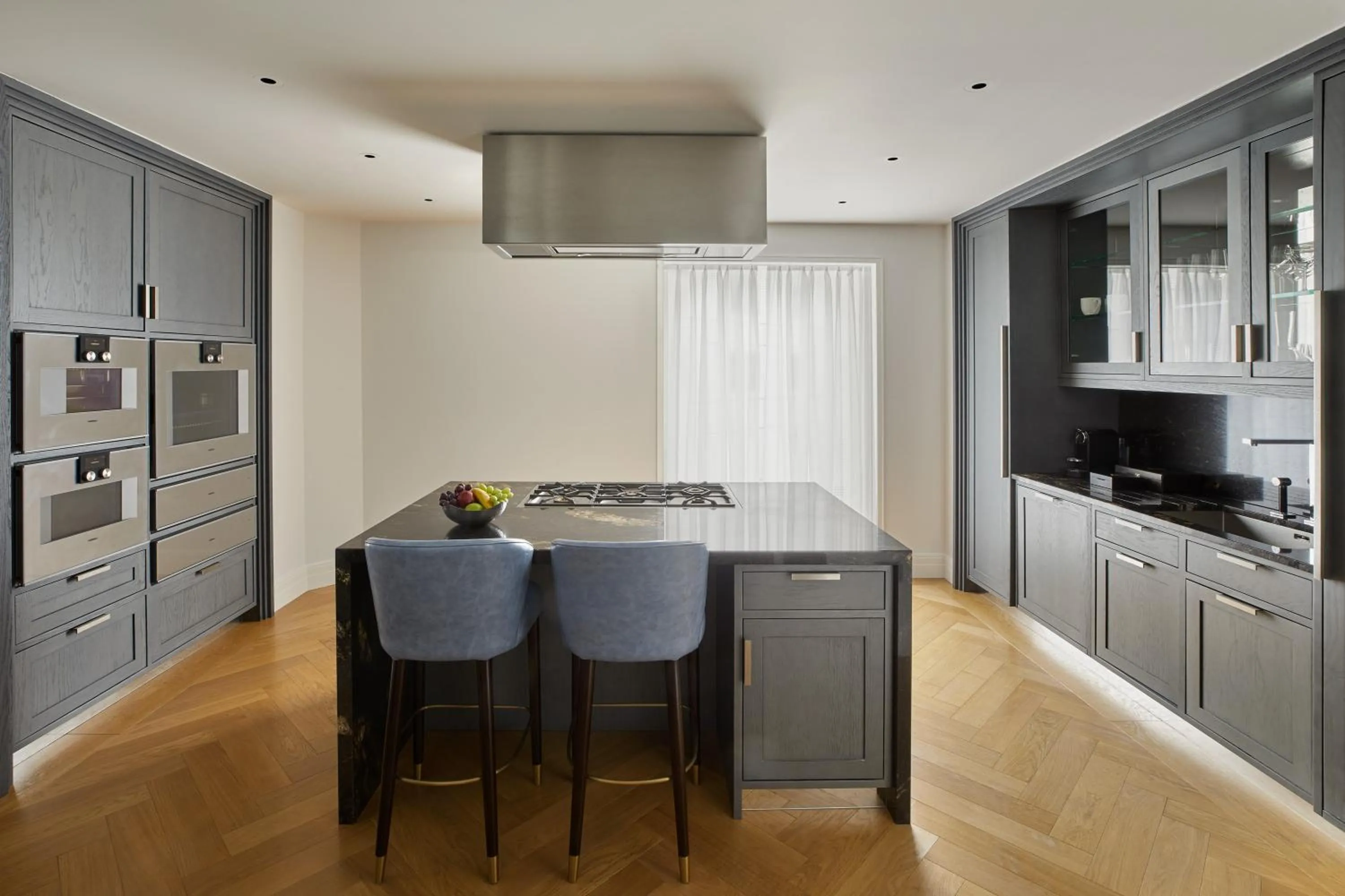 Kitchen or kitchenette in Four Seasons Hotel London at Tower Bridge