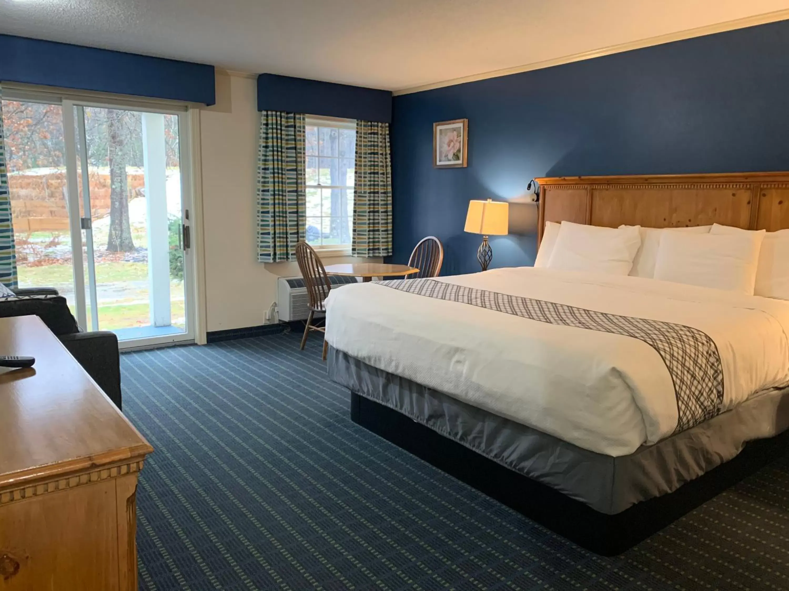 Bed in The Lodge at Jackson Village