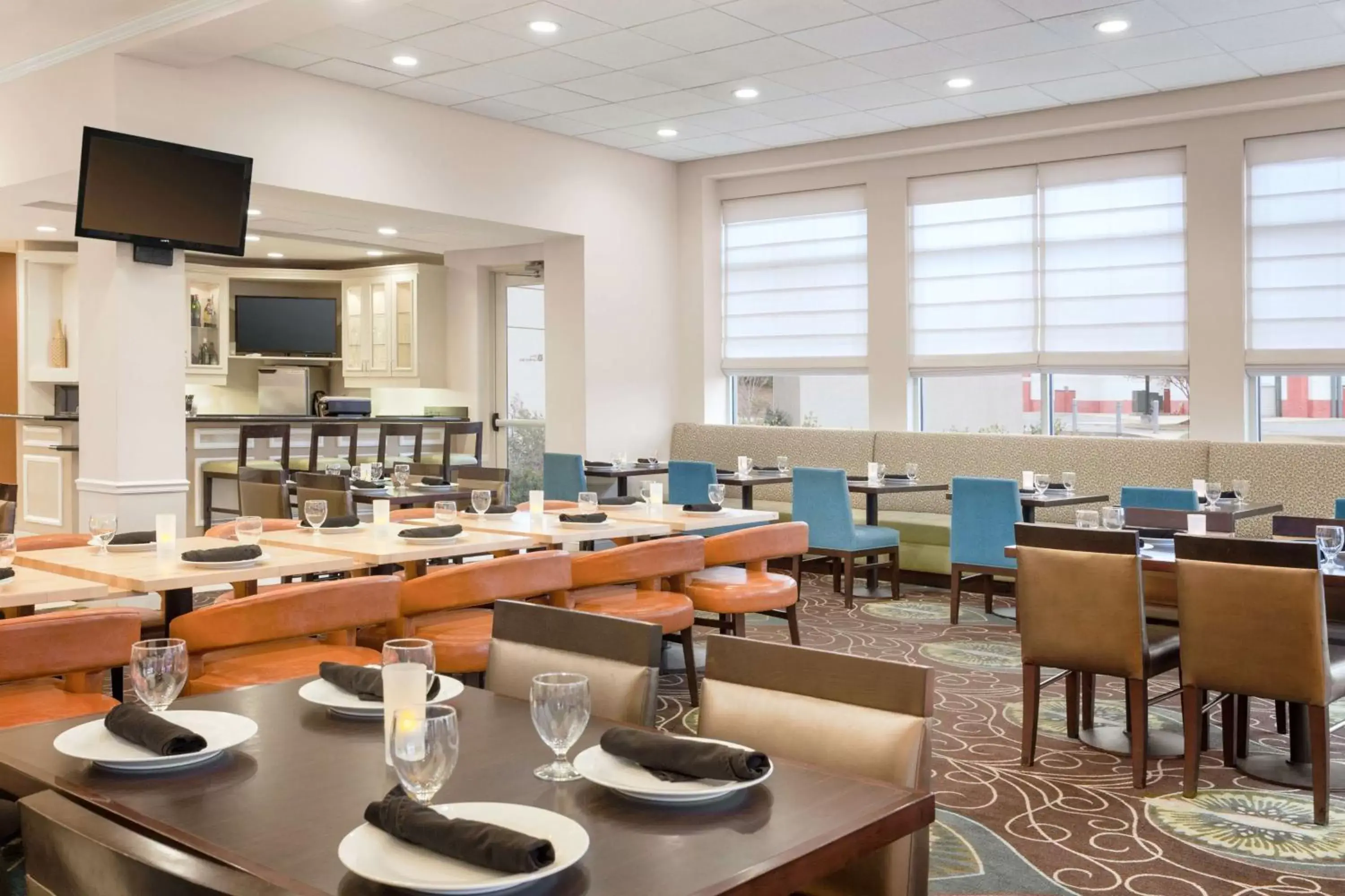 Restaurant/Places to Eat in Hilton Garden Inn Tuscaloosa