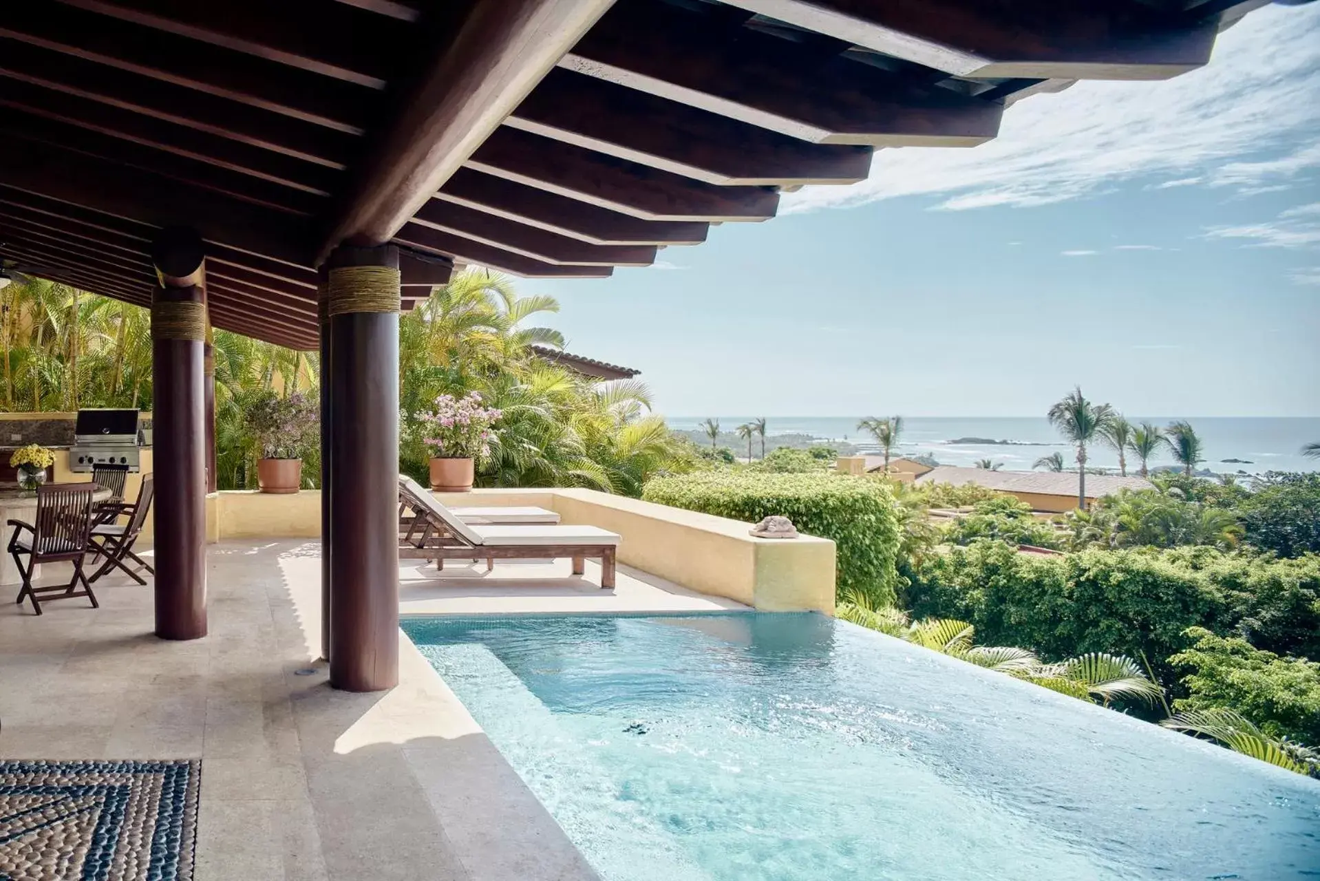 Swimming Pool in Four Seasons Resort Punta Mita