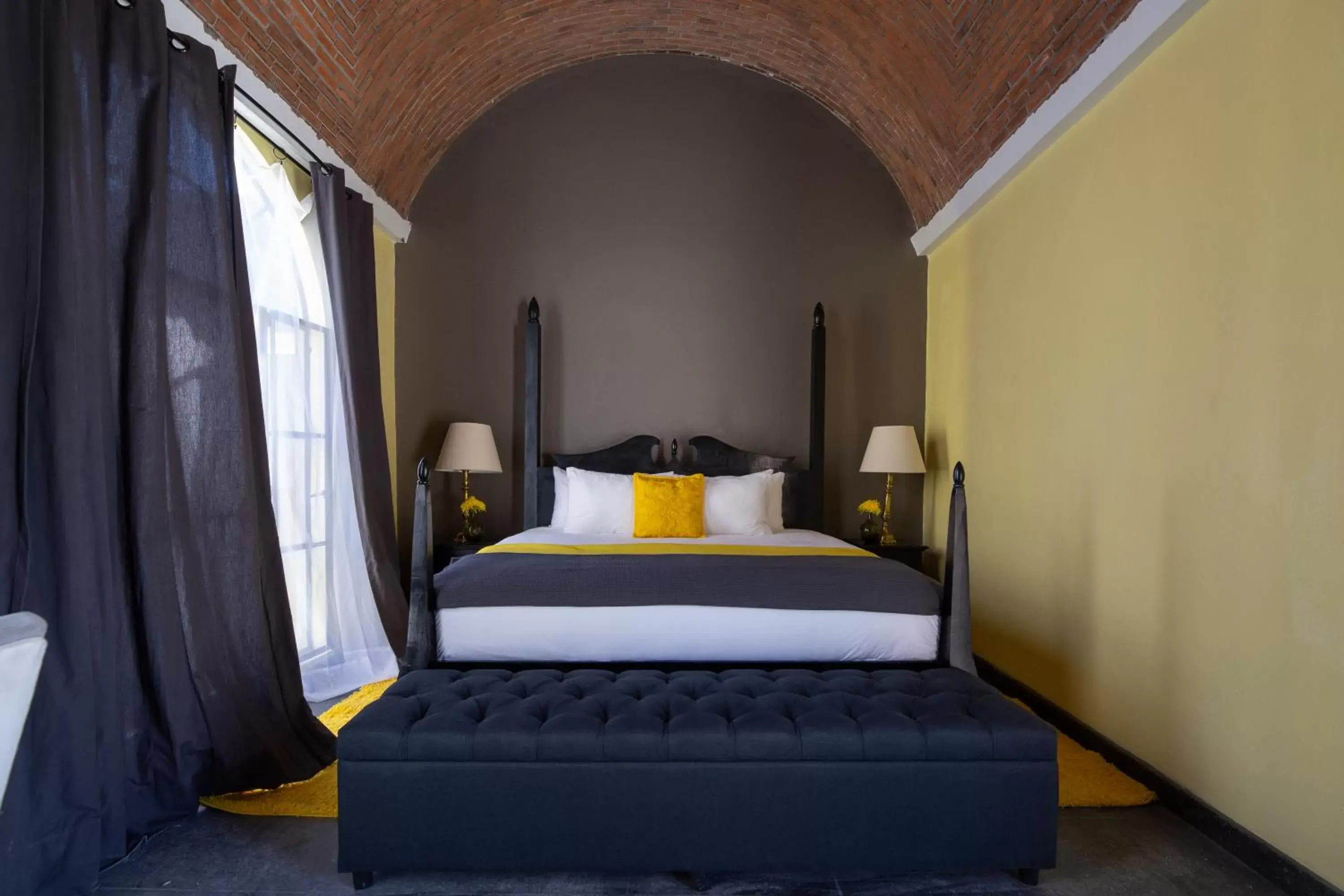 Photo of the whole room, Bed in Luxury Boutique Hotel Villa Limon