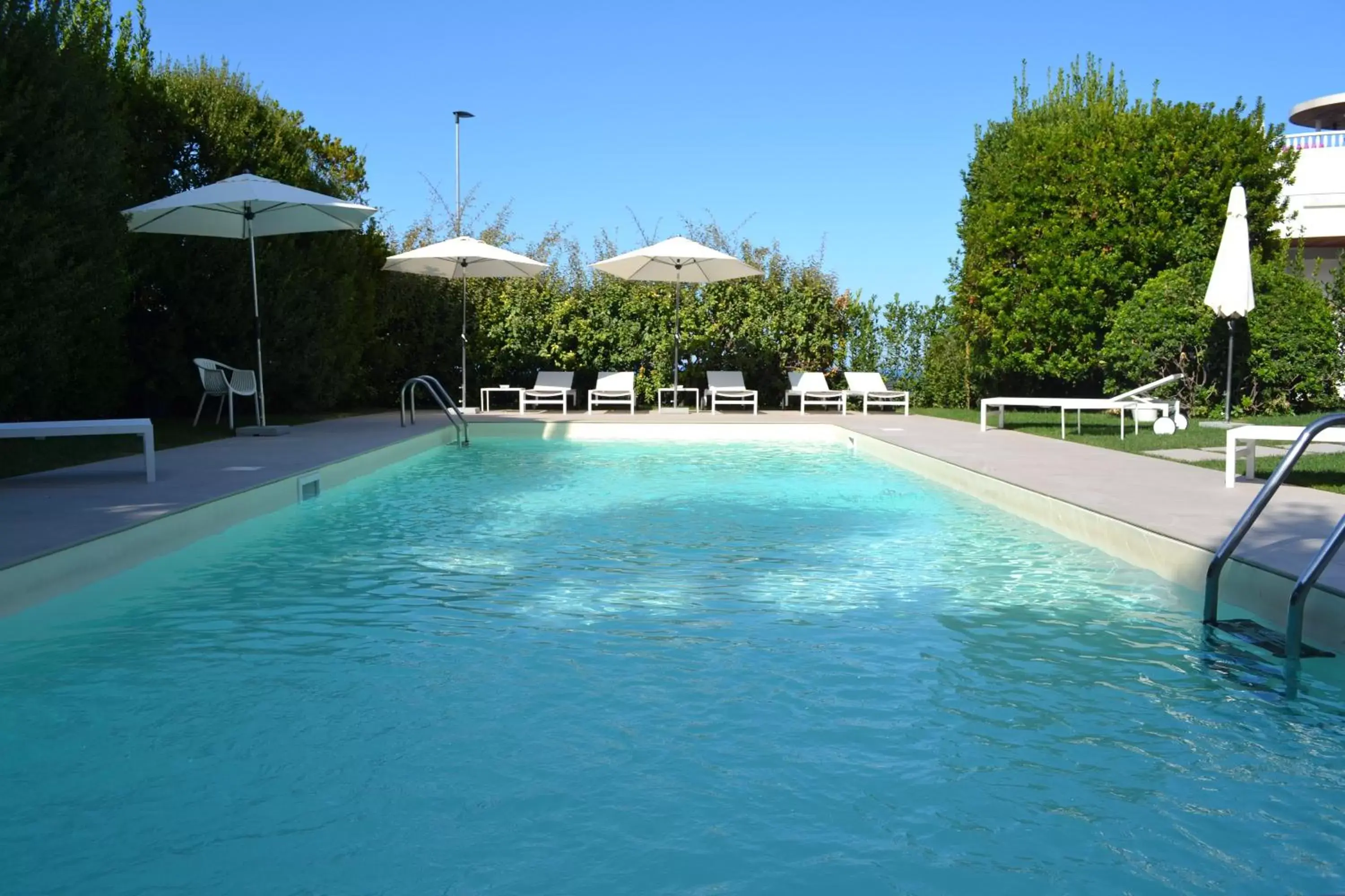 Open Air Bath, Swimming Pool in Grand Hotel Passetto