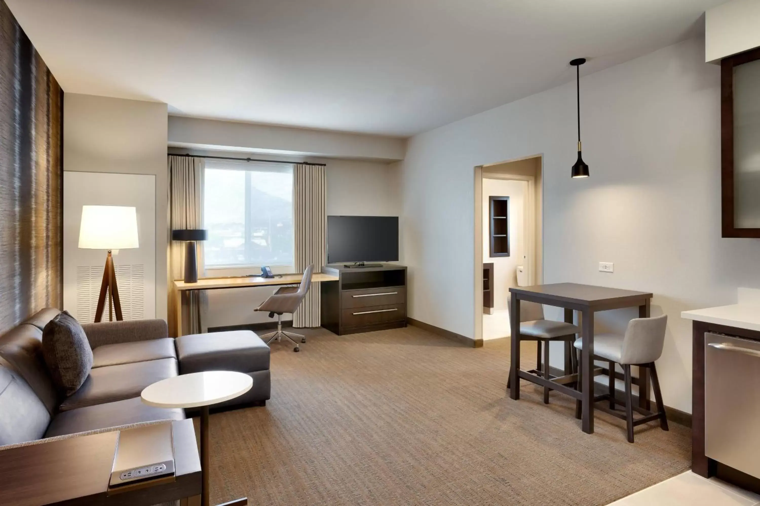 Bedroom, Seating Area in Residence Inn by Marriott Montreal Midtown