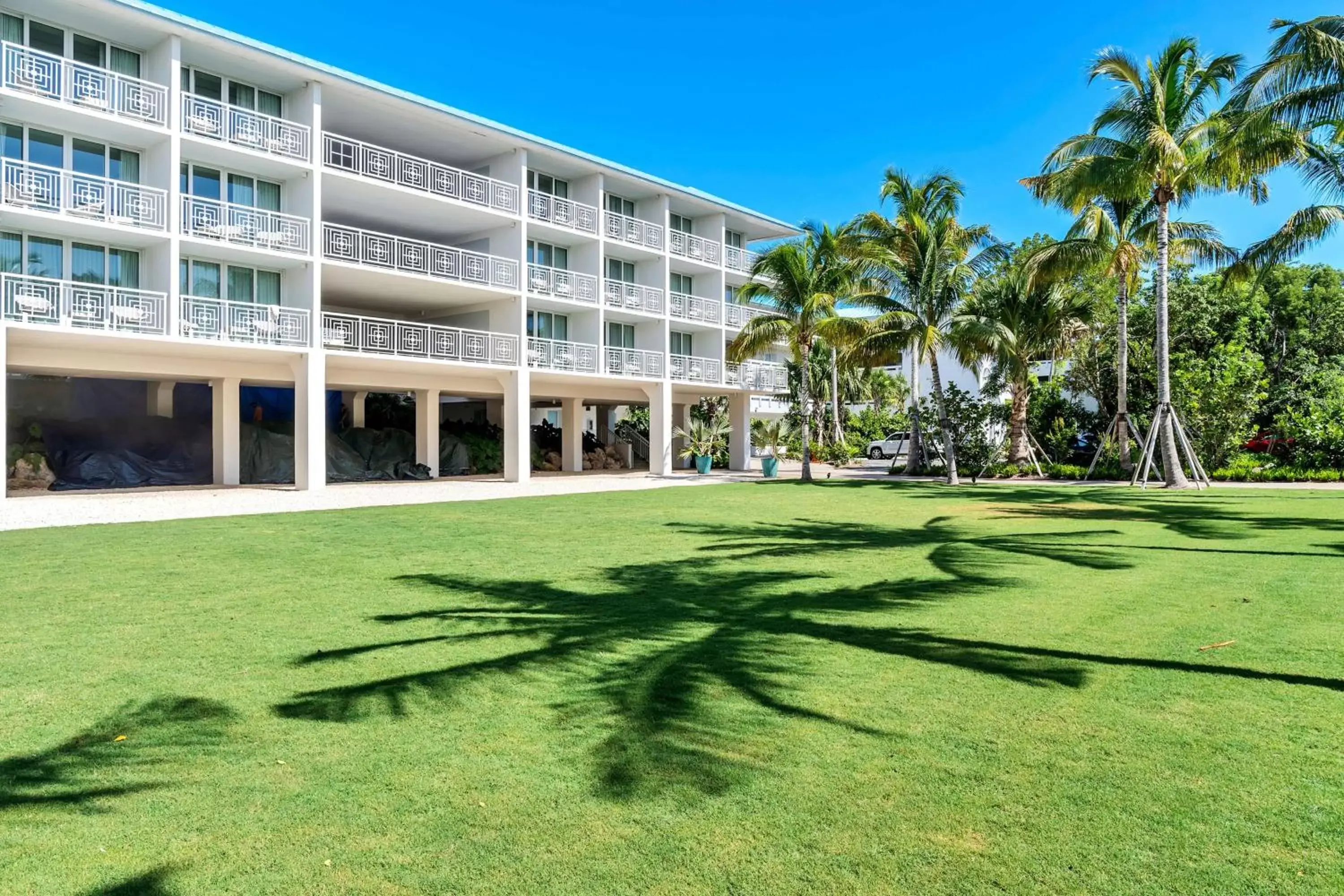 Photo of the whole room, Garden in Baker's Cay Resort Key Largo, Curio Collection By Hilton