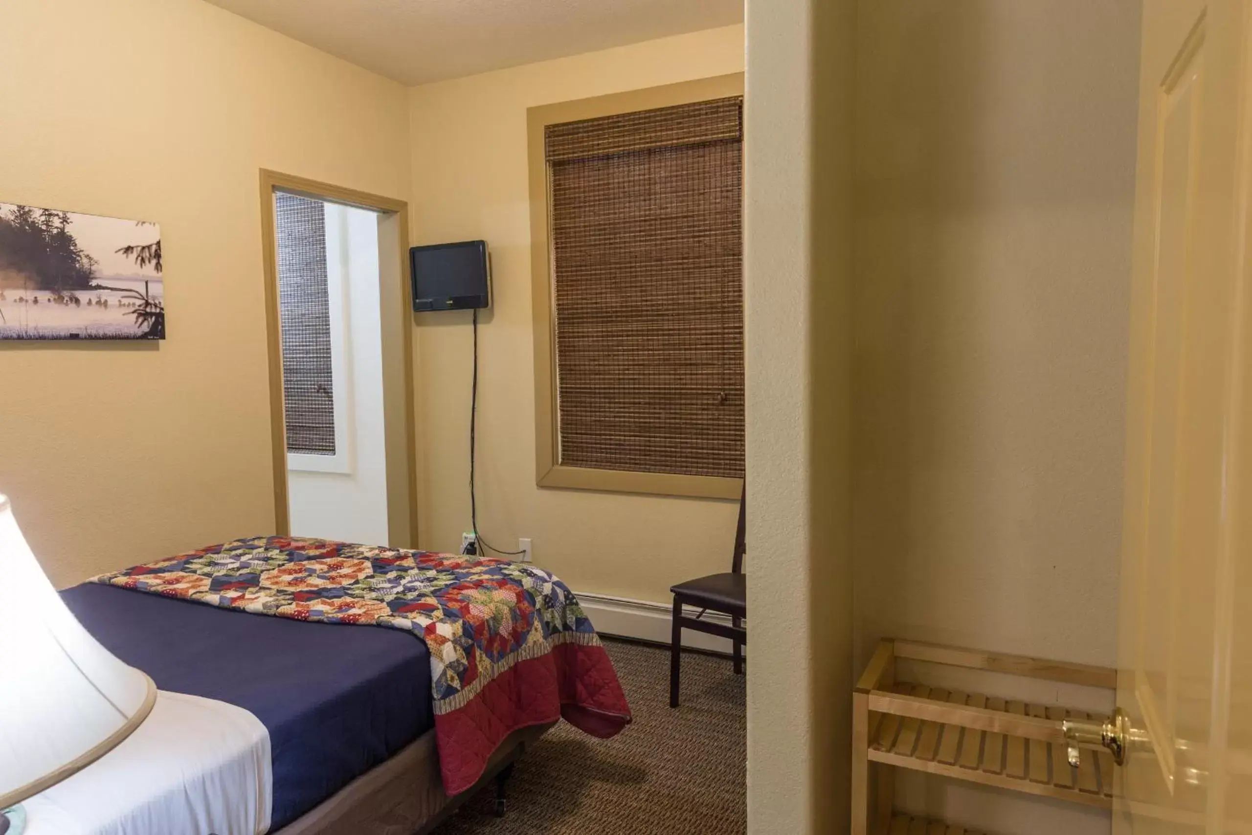 Bedroom, Bed in Hotel Cathlamet