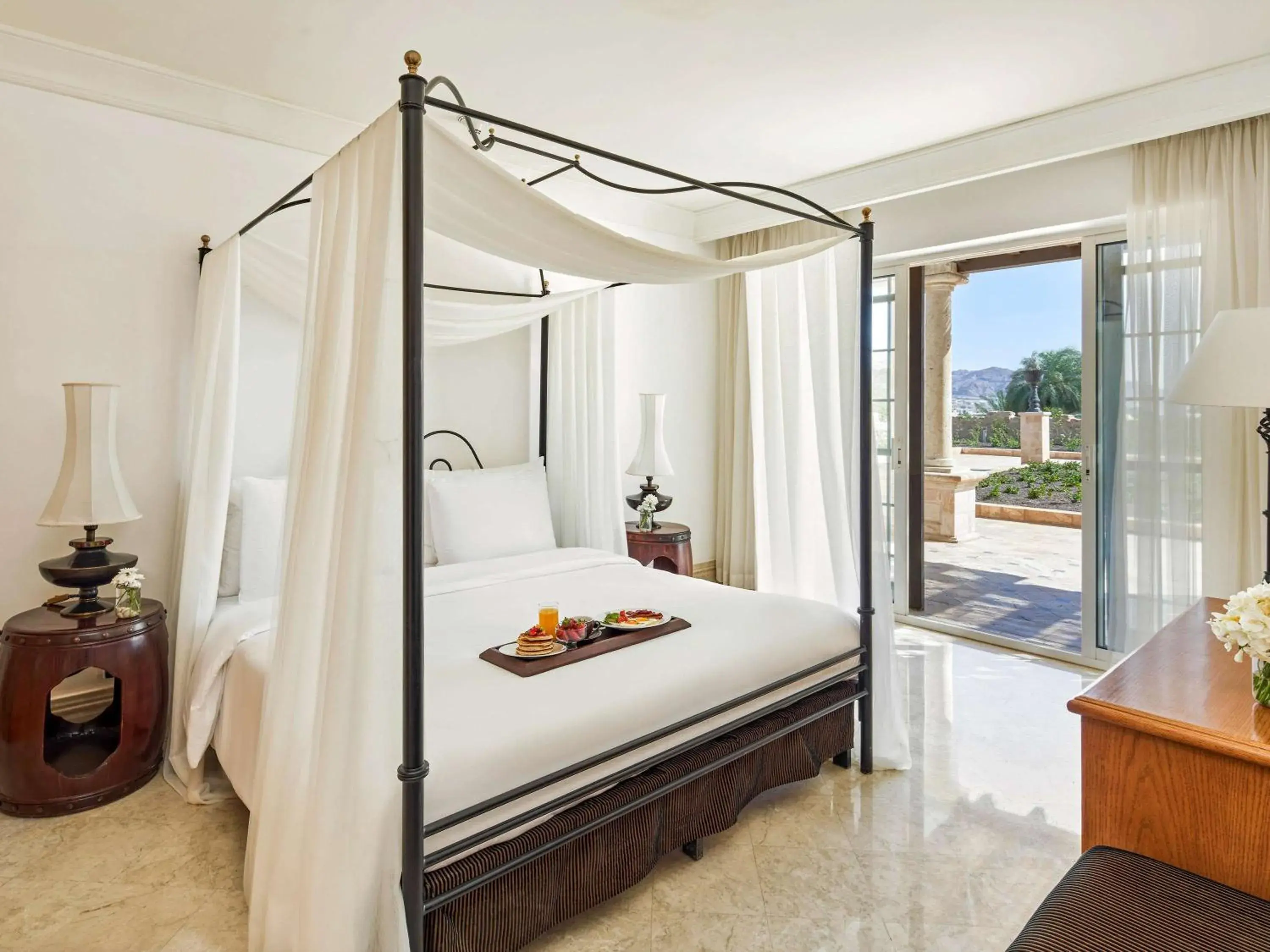 Bedroom, Bed in Movenpick Resort & Residences Aqaba