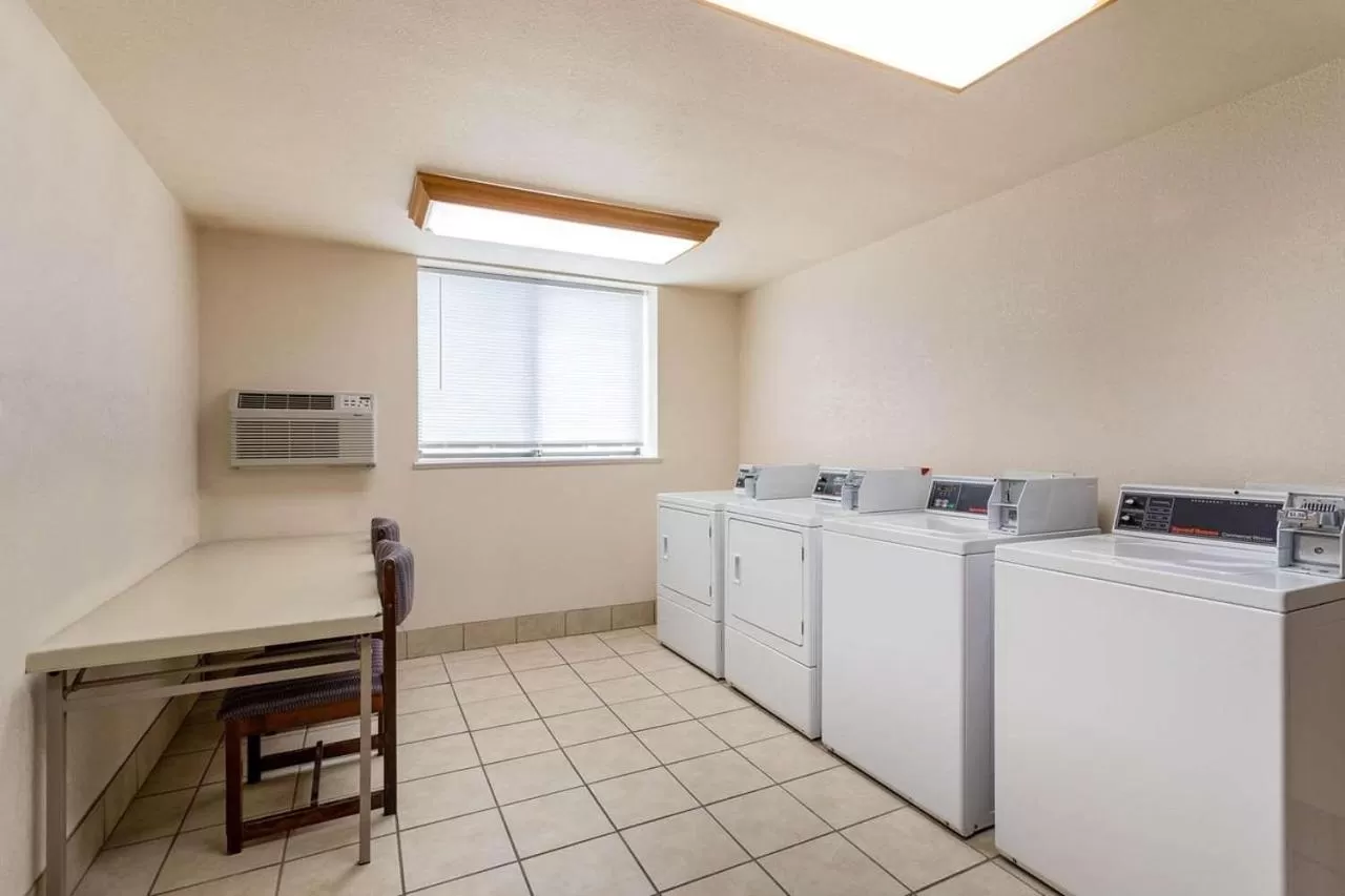 Super 8 by Wyndham Cheyenne WY