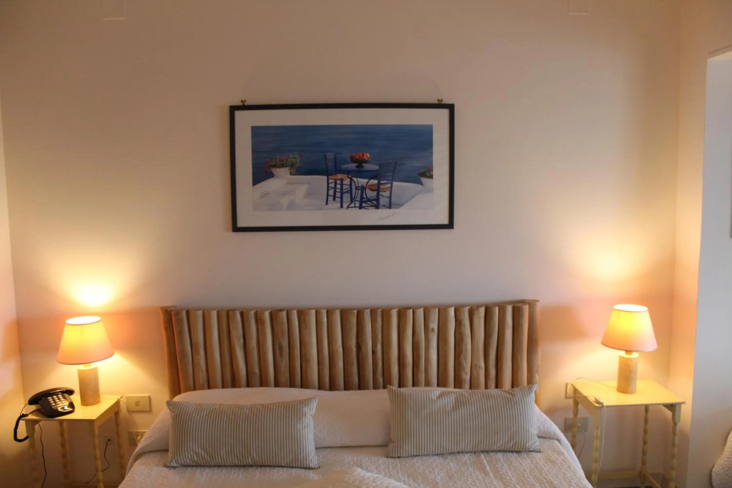 Photo of the whole room, Bed in Puntaquattroventi