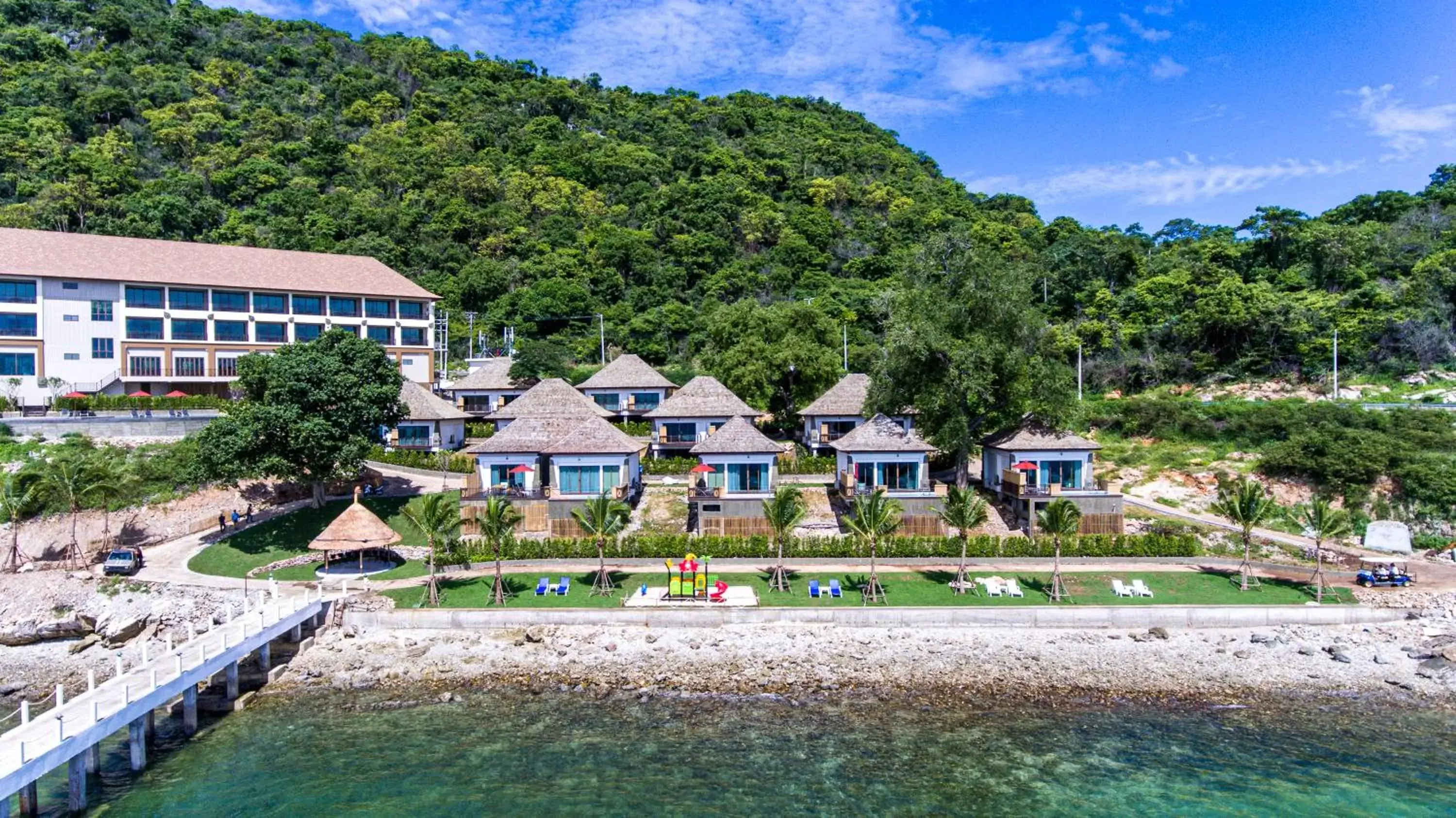 Property Building in Novotel Marina Sriracha & Koh Si Chang