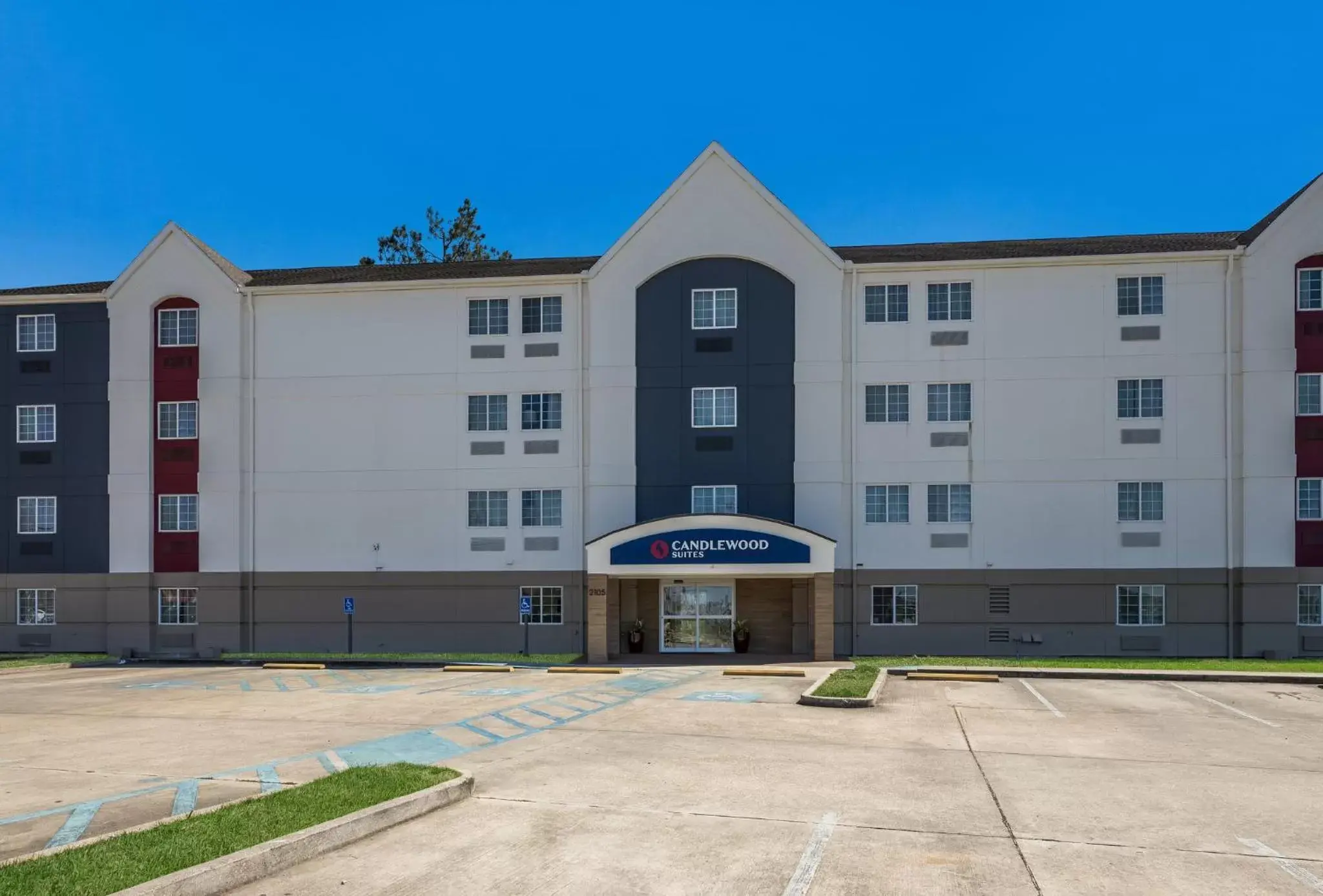 Property Building in Candlewood Suites Lafayette, an IHG Hotel