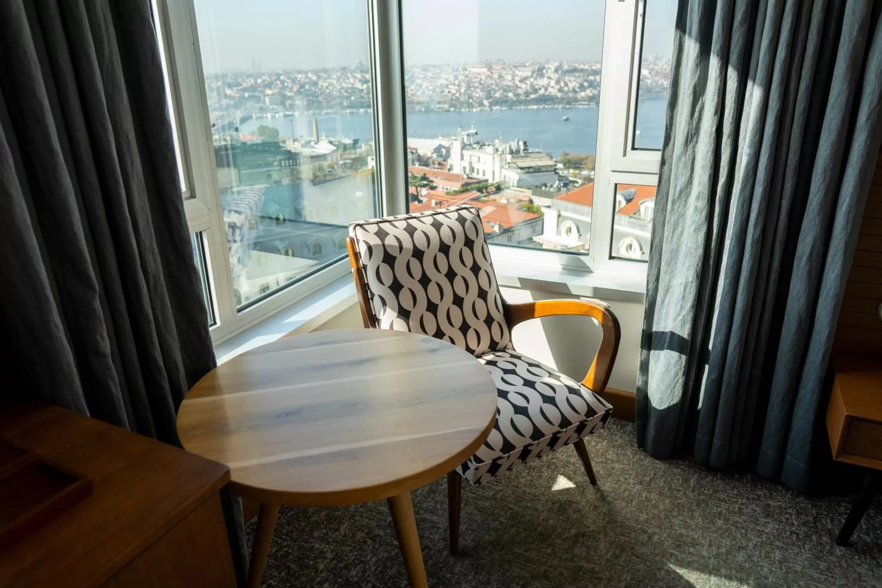 Sea view, Dining Area in The Marmara Pera