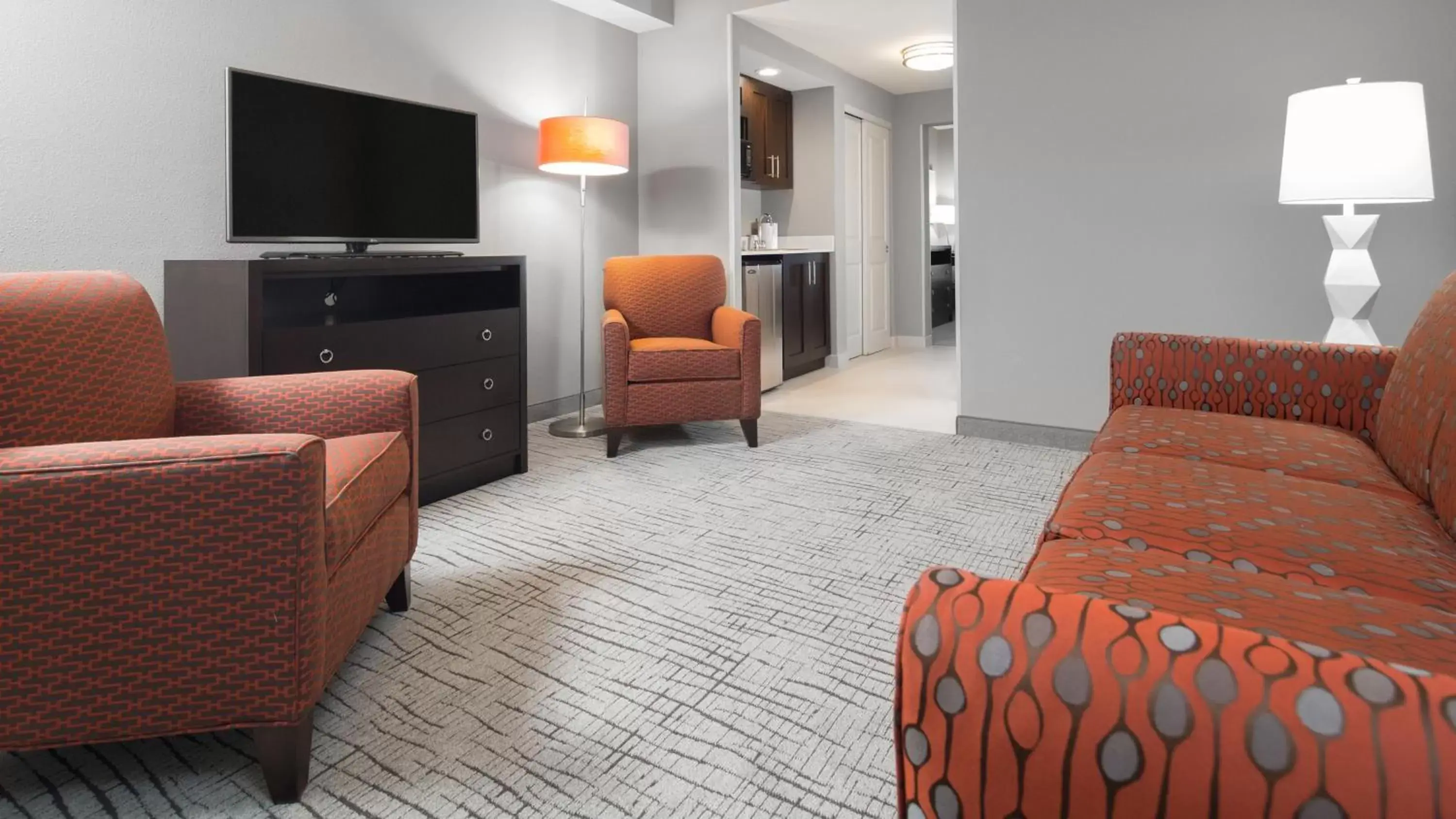 Junior King Suite - Non-Smoking in Holiday Inn Hotel & Suites Davenport by IHG Junior King Suite - Non-Smoking in Holiday Inn Hotel & Suites Davenport by IHG