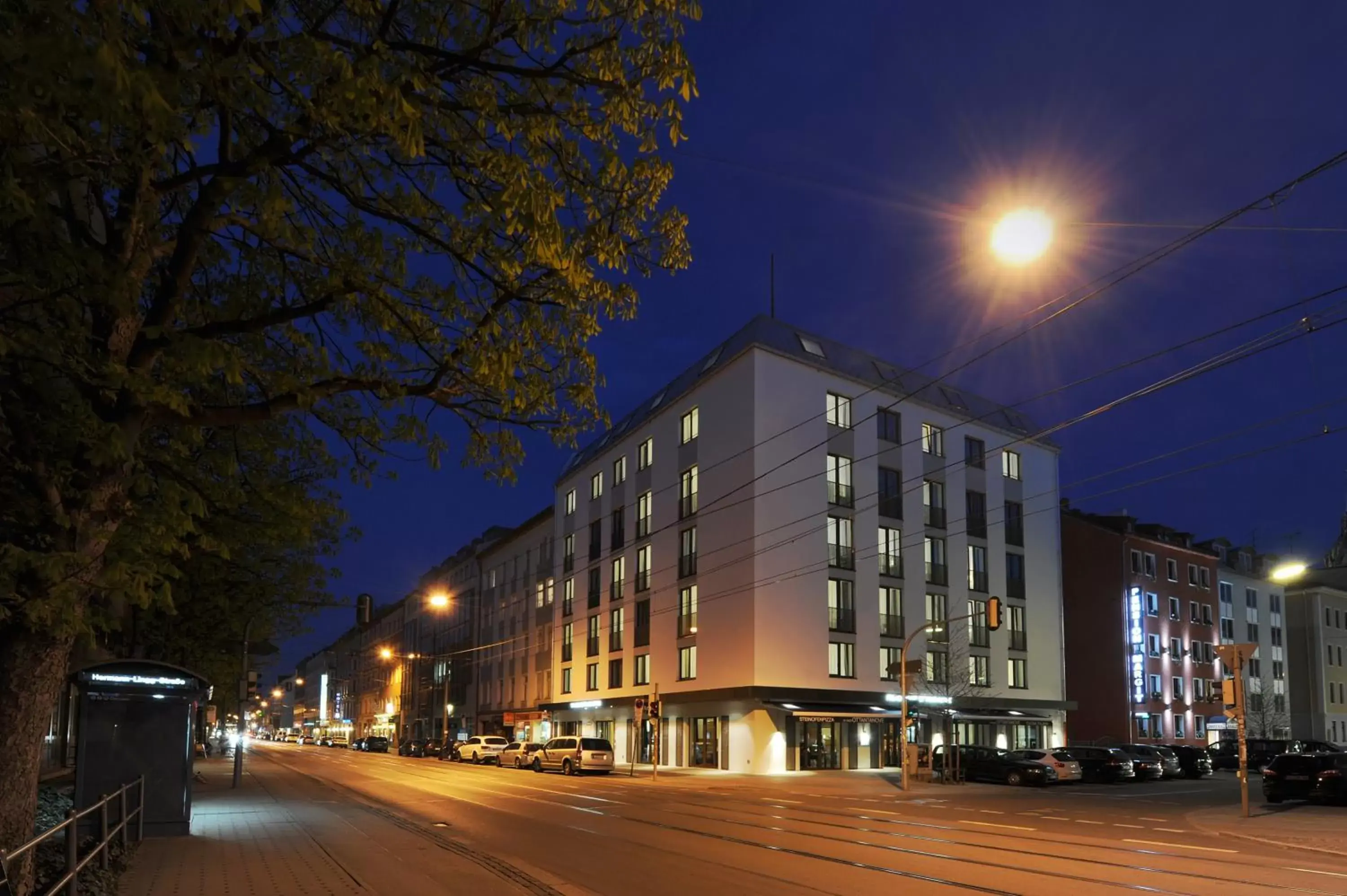 Facade/entrance, Property Building in Bayer 89 Vi Vadi Hotel