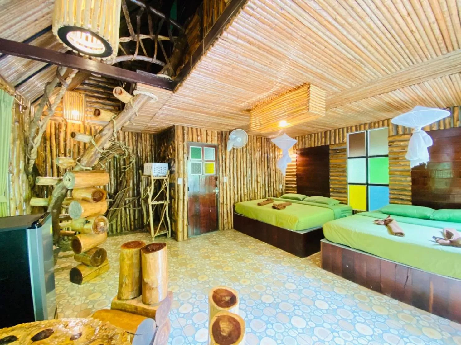 Photo of the whole room, Bed in Khao Sok Tree House Resort