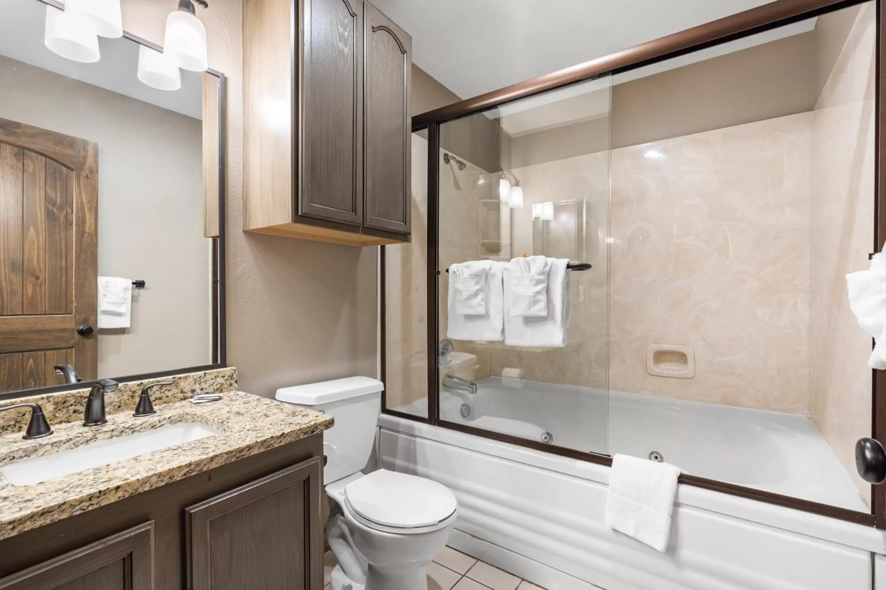 Bathroom in Table Rock Resorts at Indian Point Bathroom in Table Rock Resorts at Indian Point