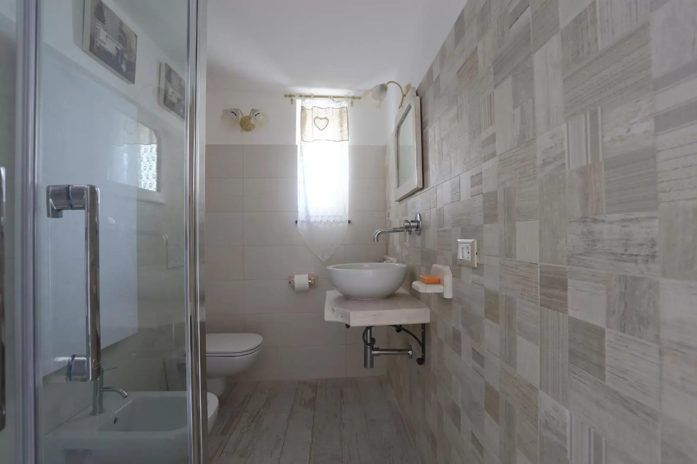 Shower, Bathroom in Ambrosio Relais