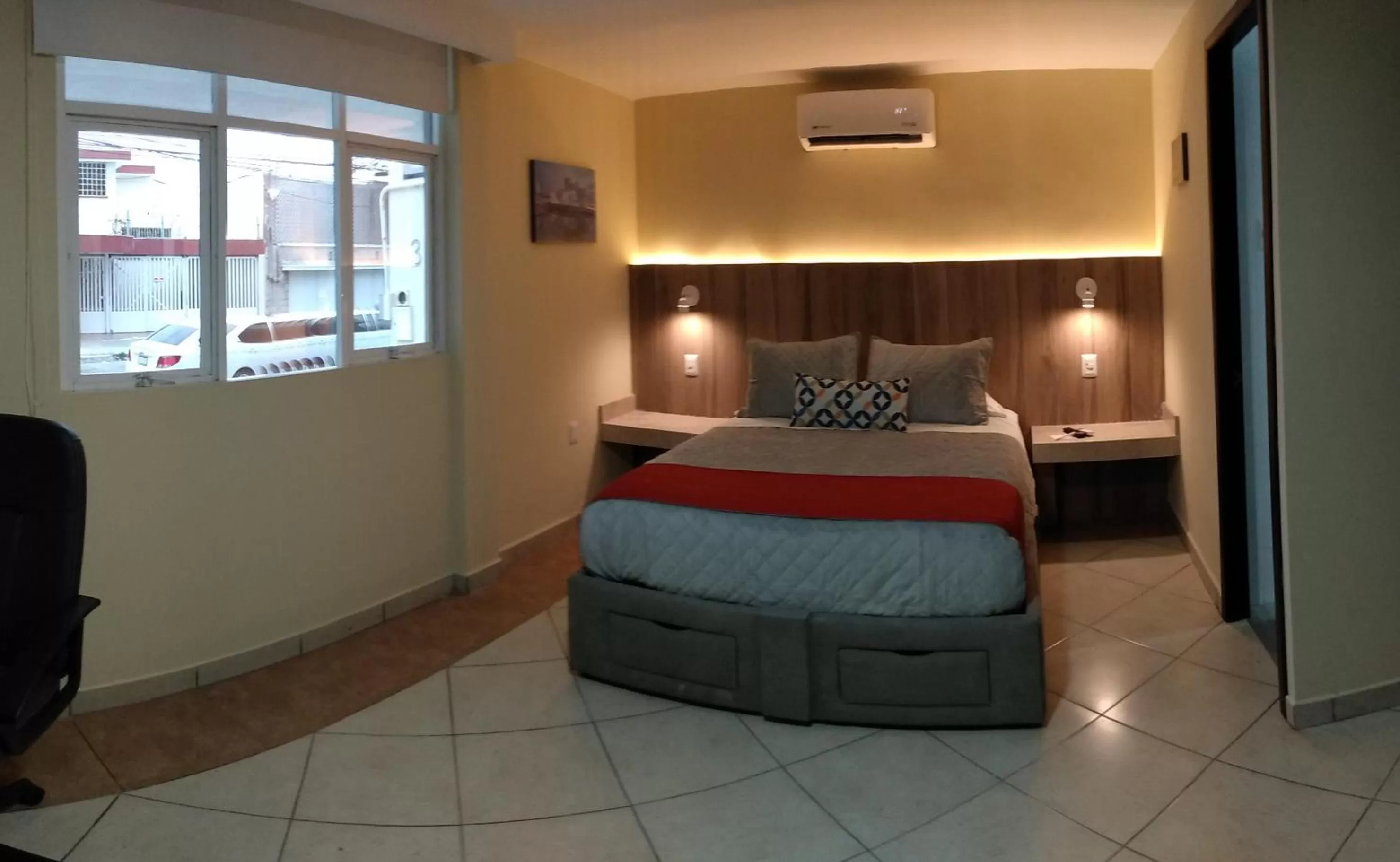 Photo of the whole room, Bed in EXECUTIROOMS VERACRUZ