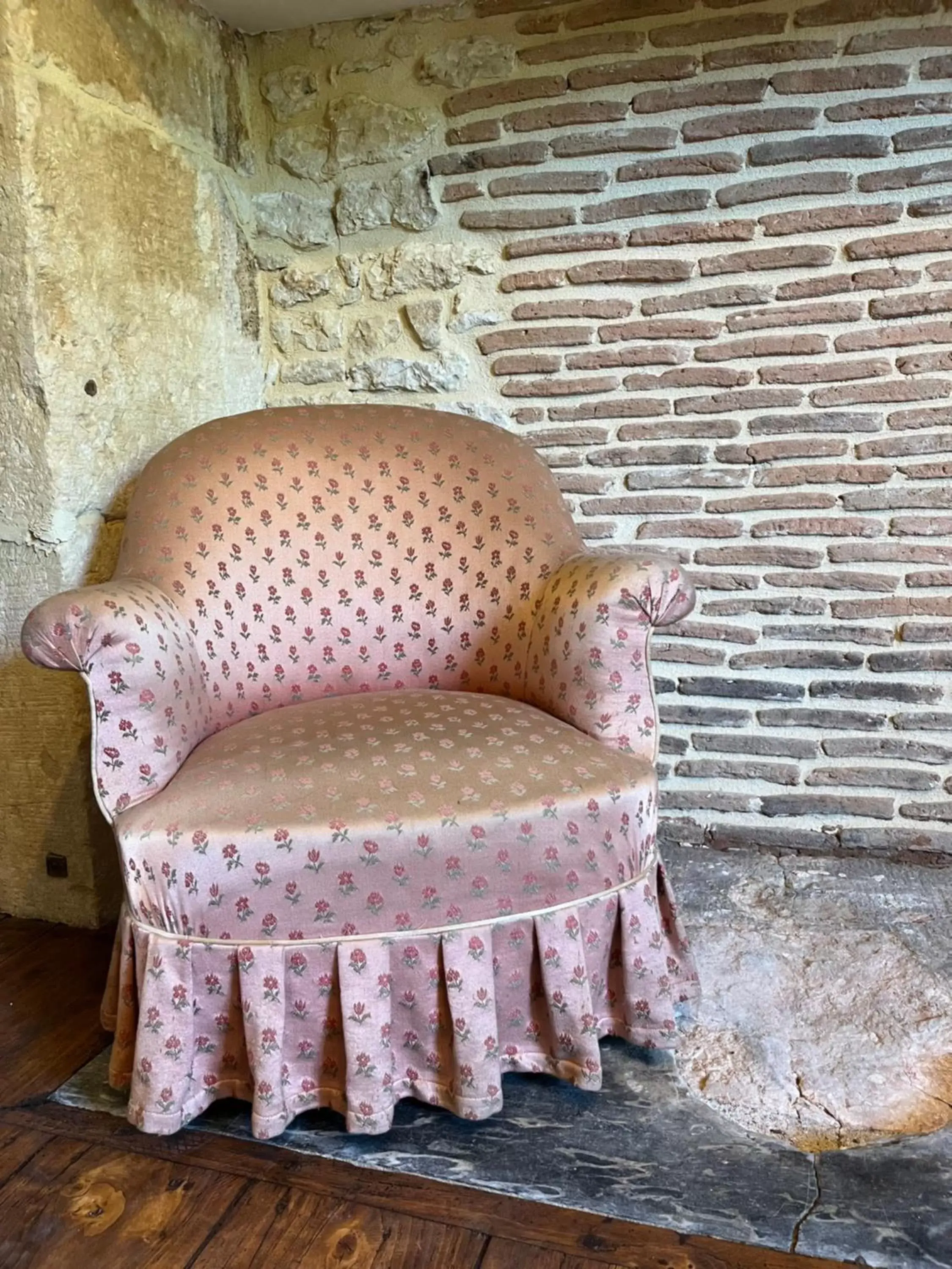 Decorative detail in Le Clos Chalmon Chambre d'hôte